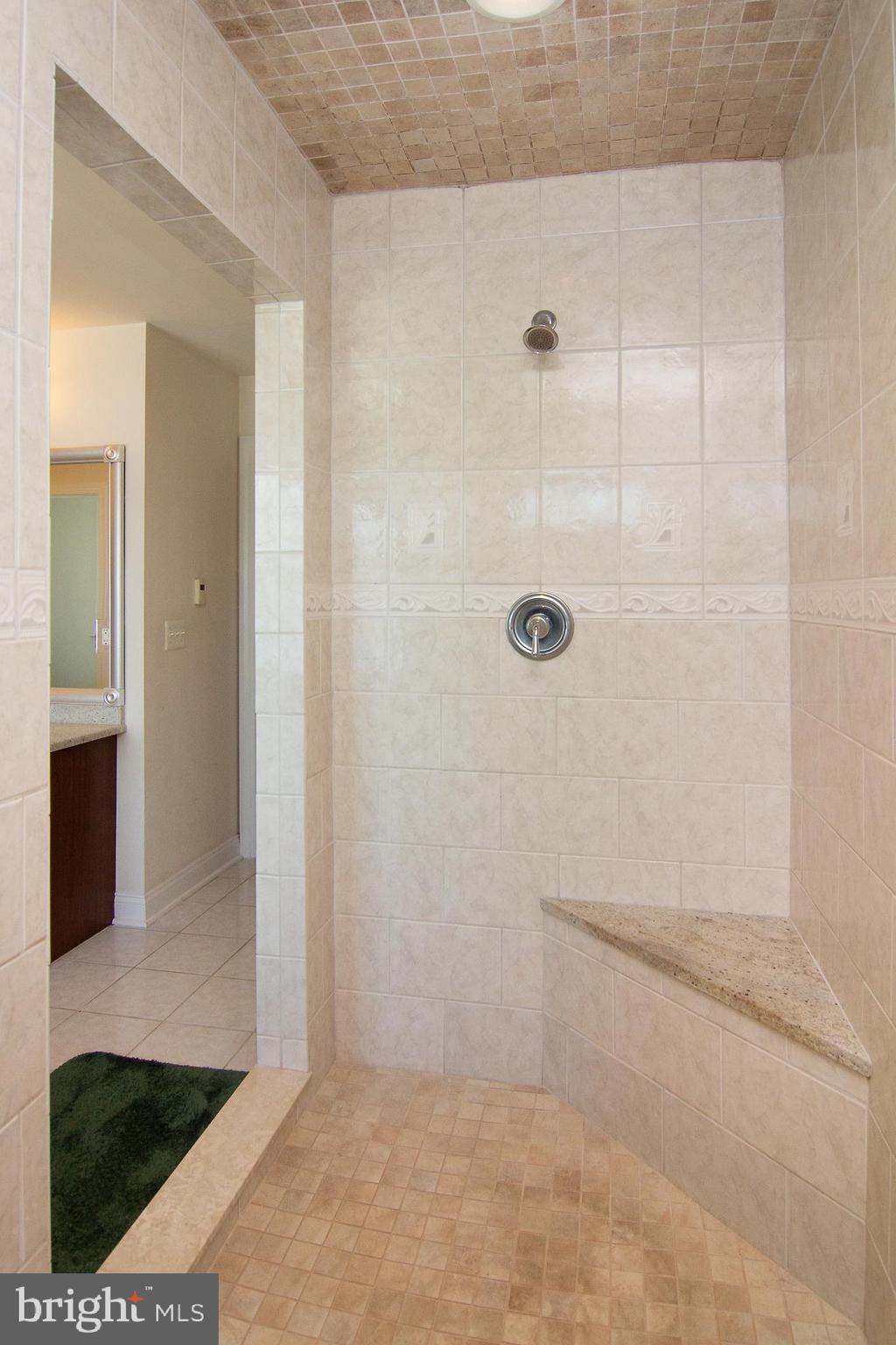 BLUE MOON HEIGHTS - Residential