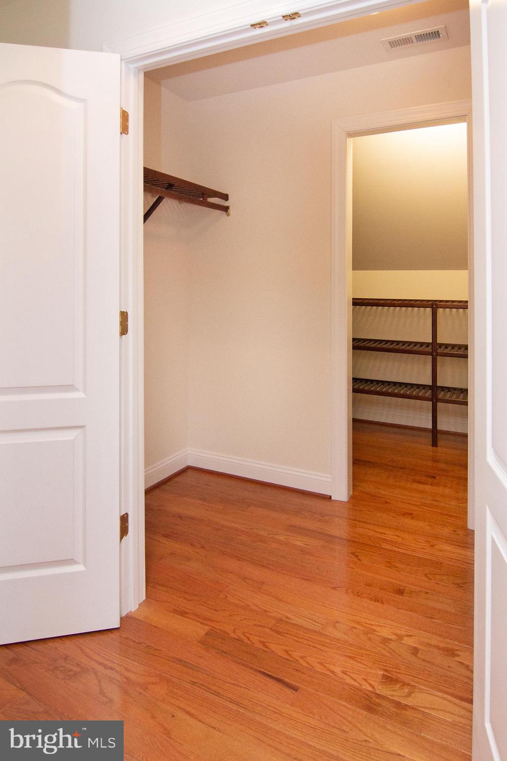 BLUE MOON HEIGHTS - Residential