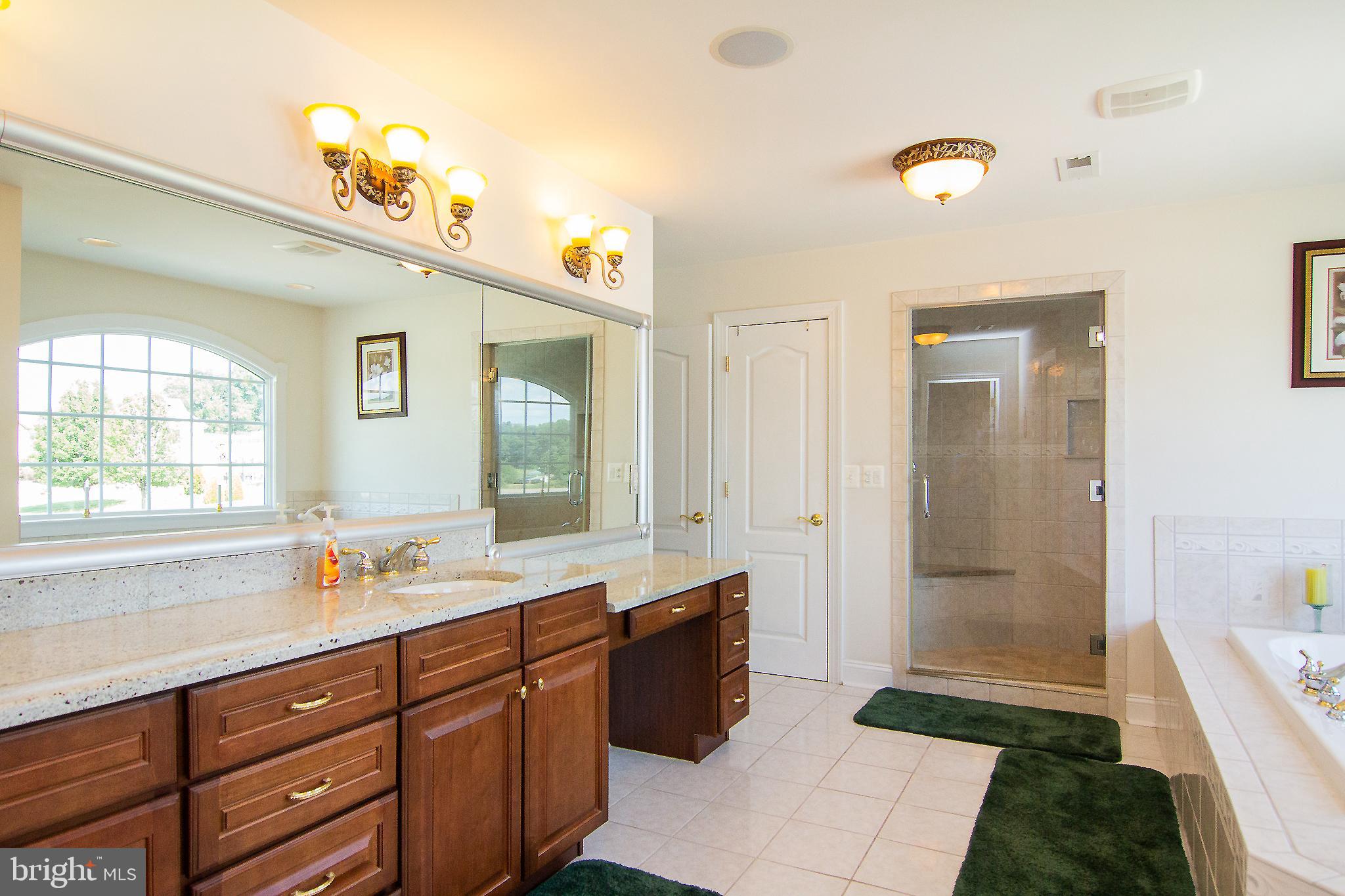 BLUE MOON HEIGHTS - Residential