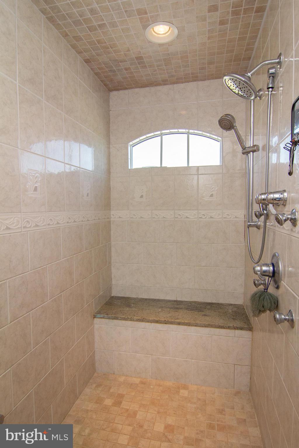 BLUE MOON HEIGHTS - Residential