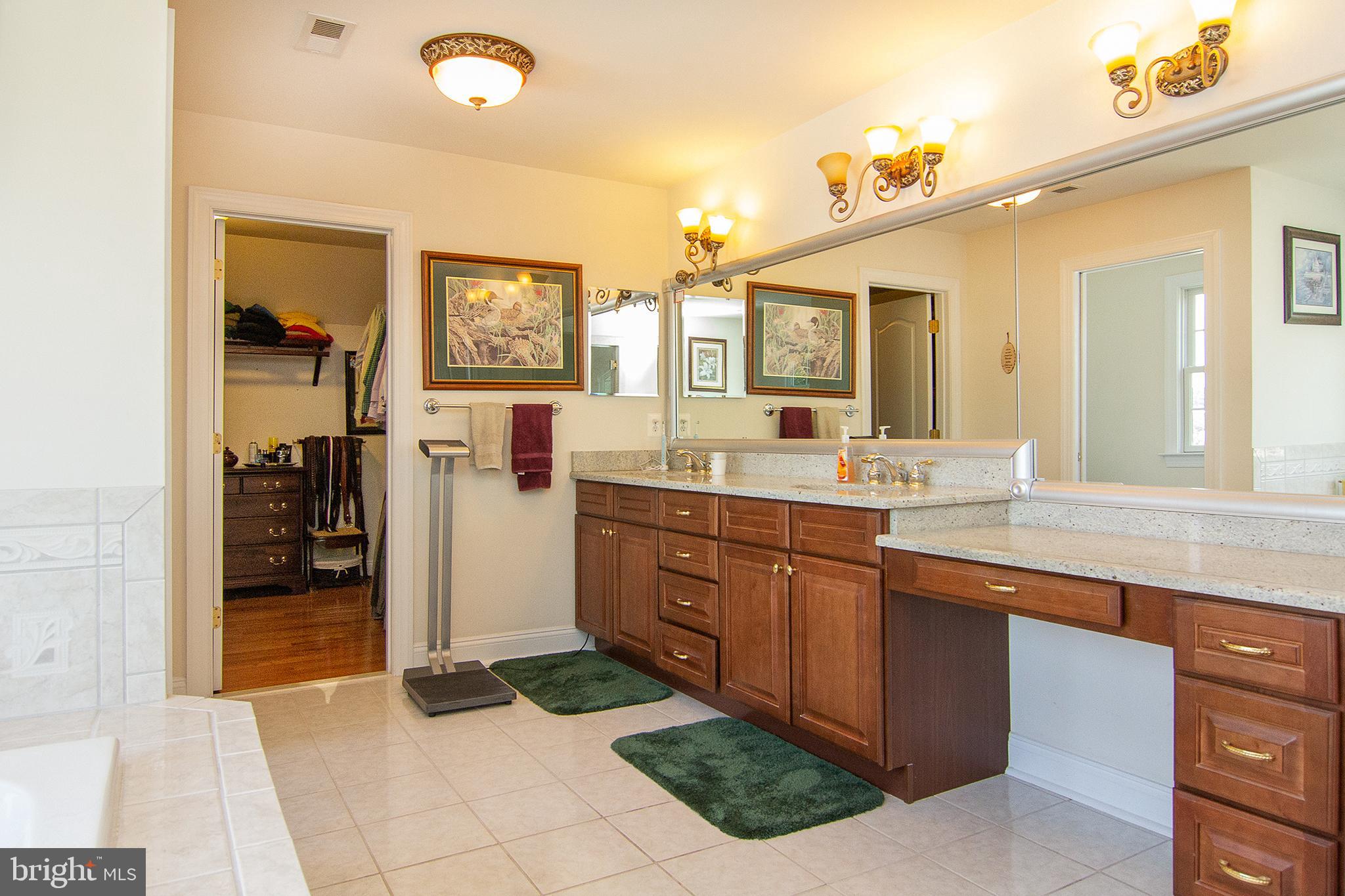 BLUE MOON HEIGHTS - Residential