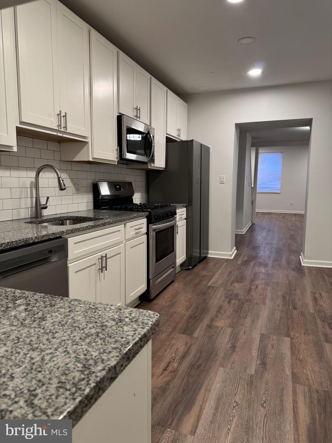 BRIDESBURG - Residential