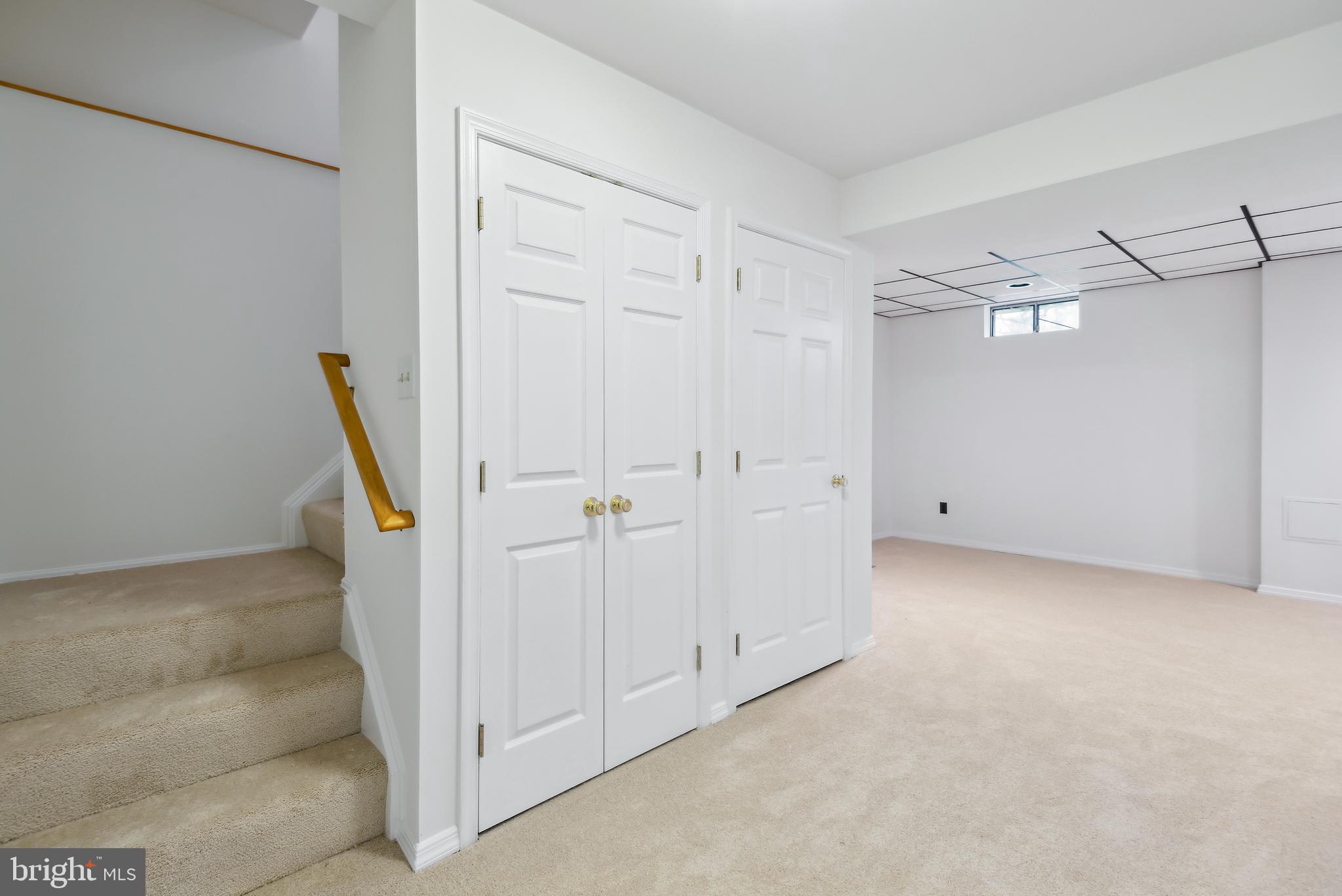 SPRING LAWN FARM - Residential