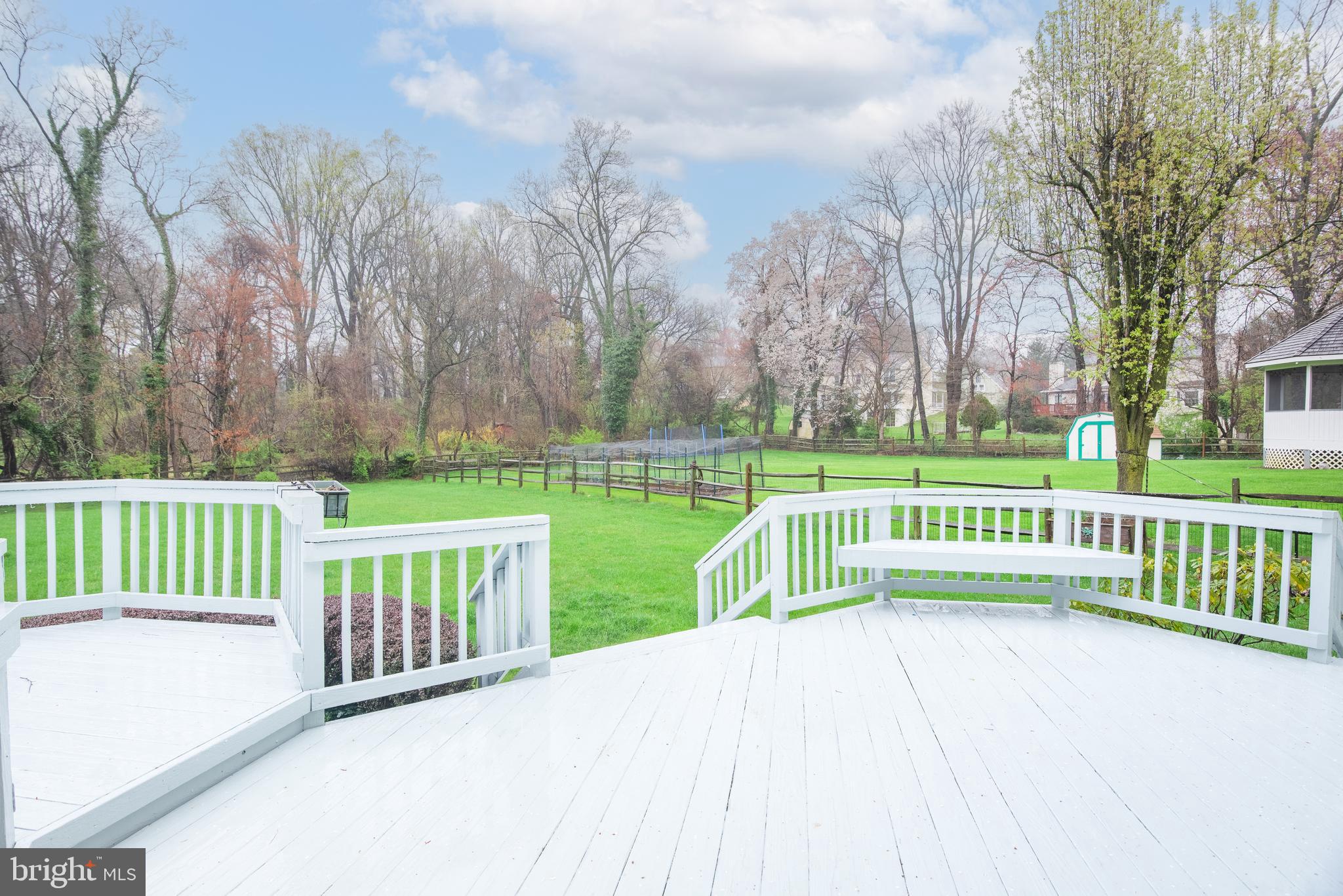 SPRING LAWN FARM - Residential