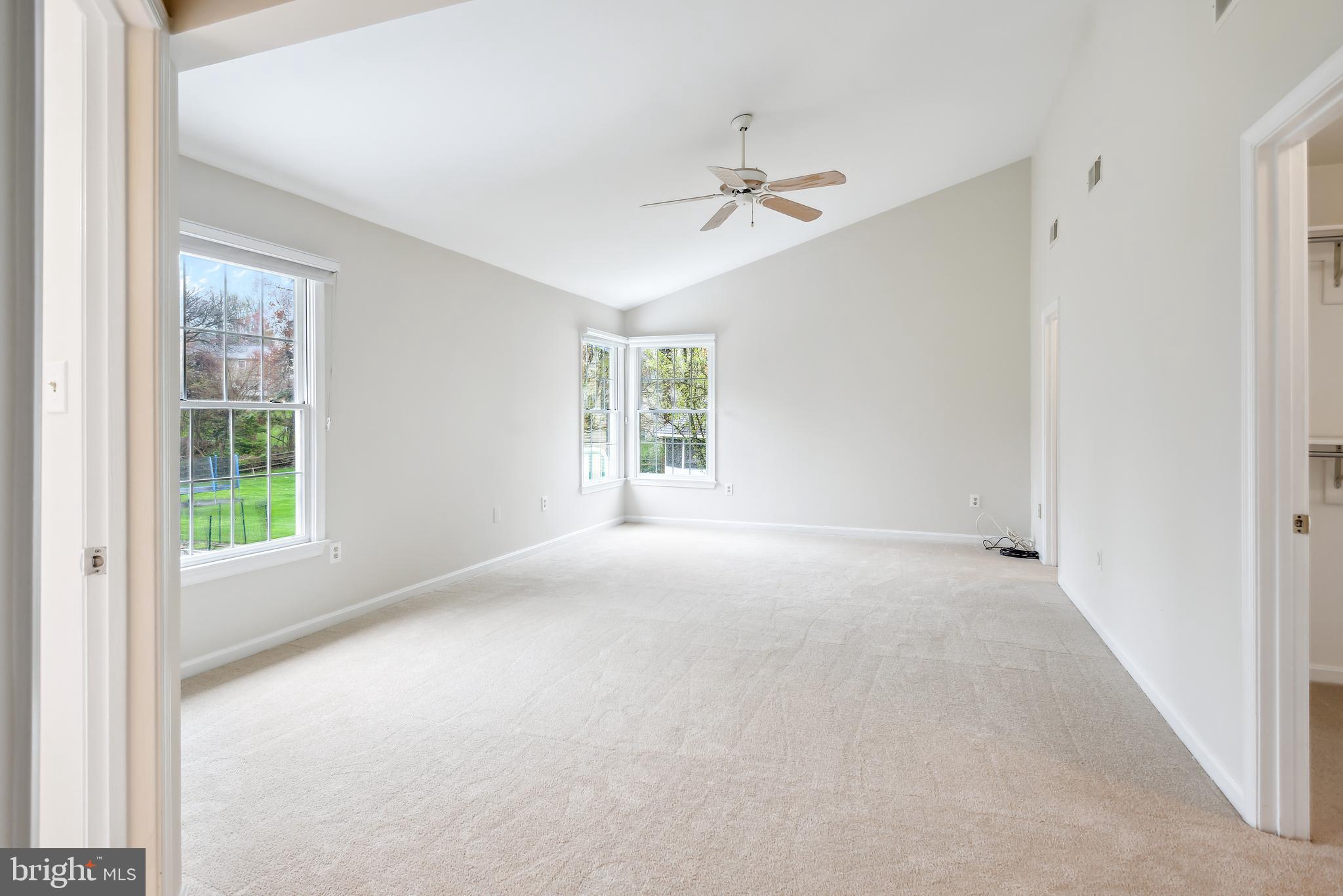 SPRING LAWN FARM - Residential