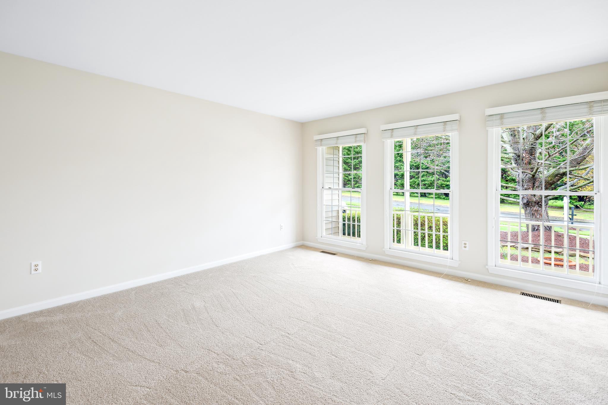 SPRING LAWN FARM - Residential