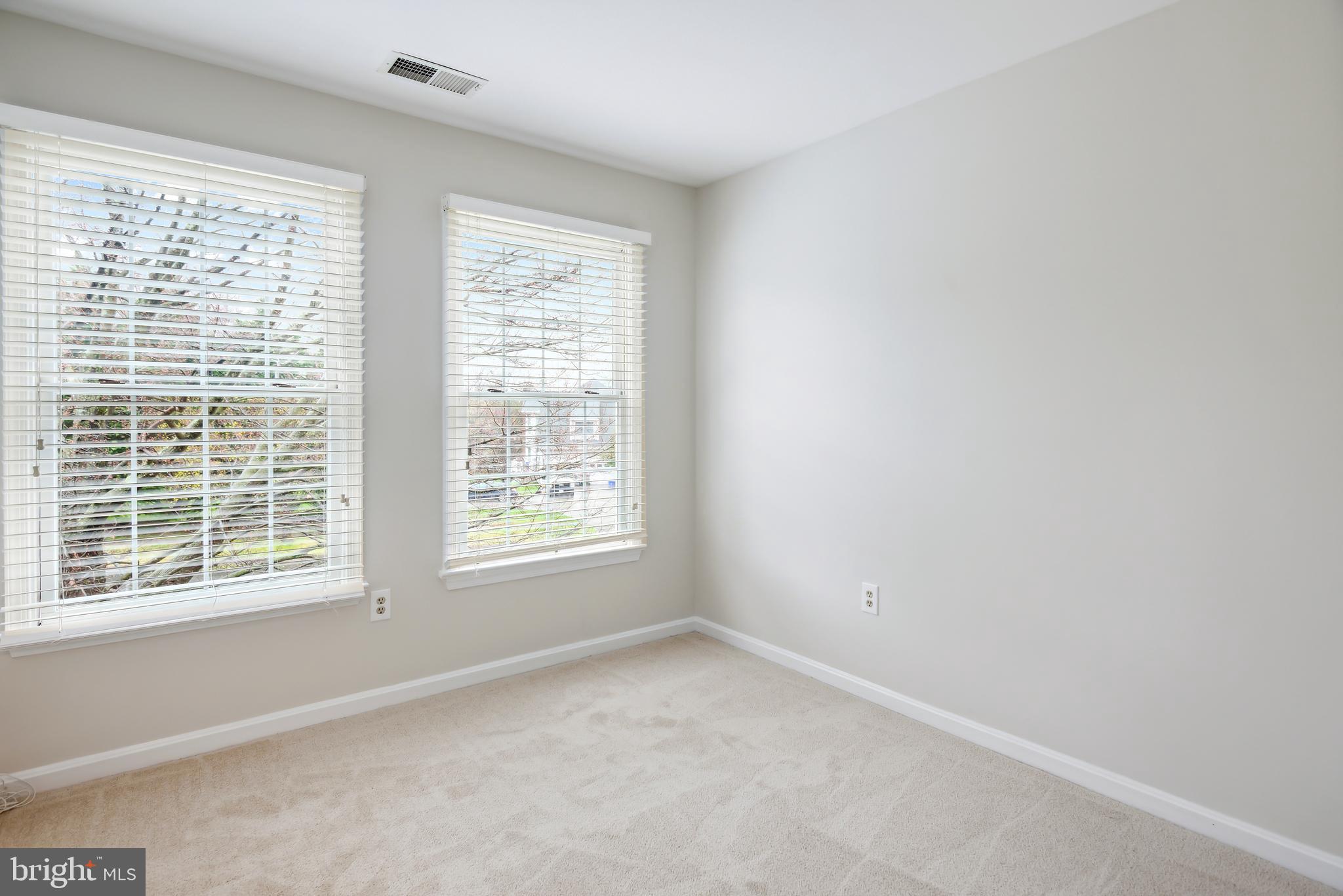 SPRING LAWN FARM - Residential