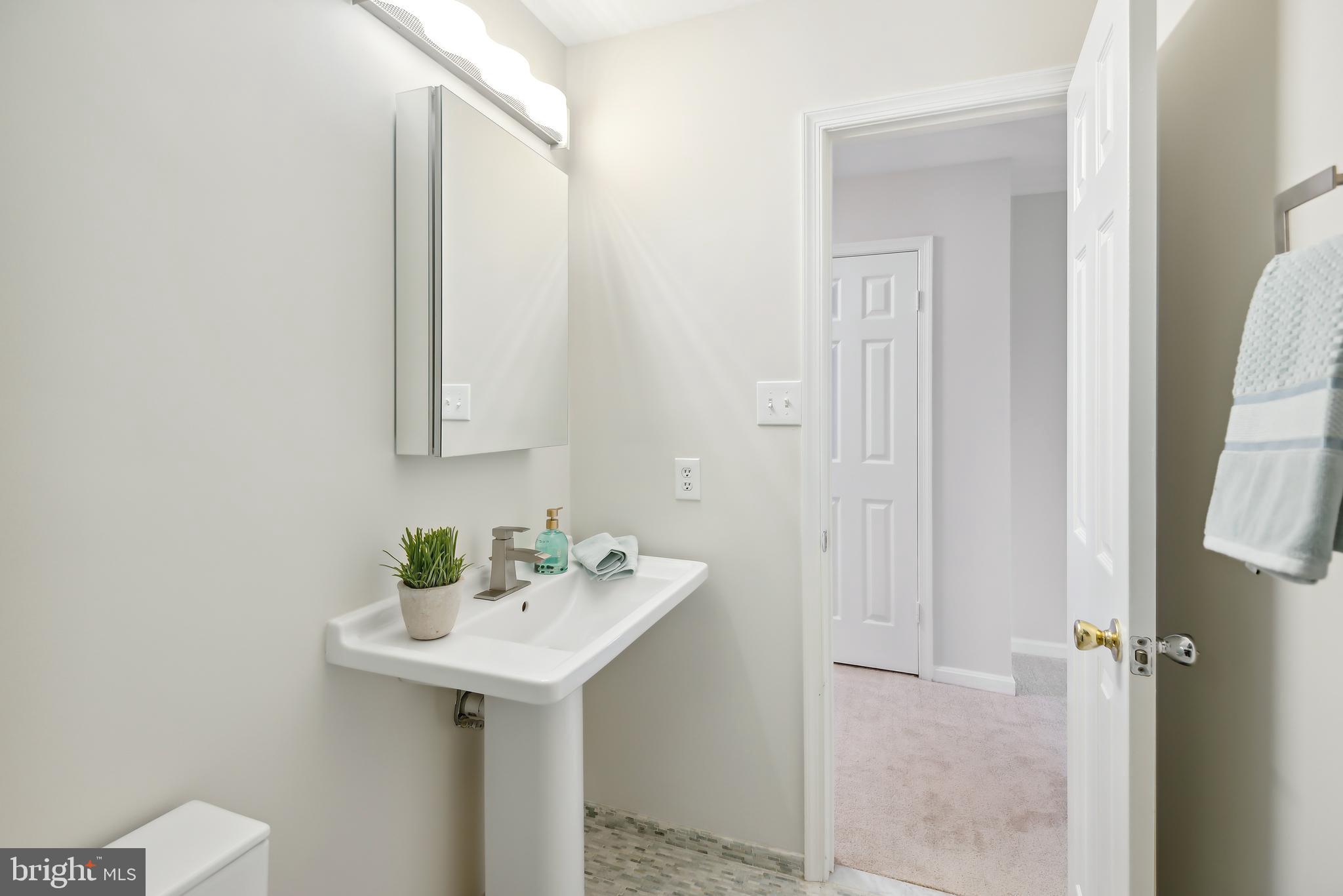 SPRING LAWN FARM - Residential