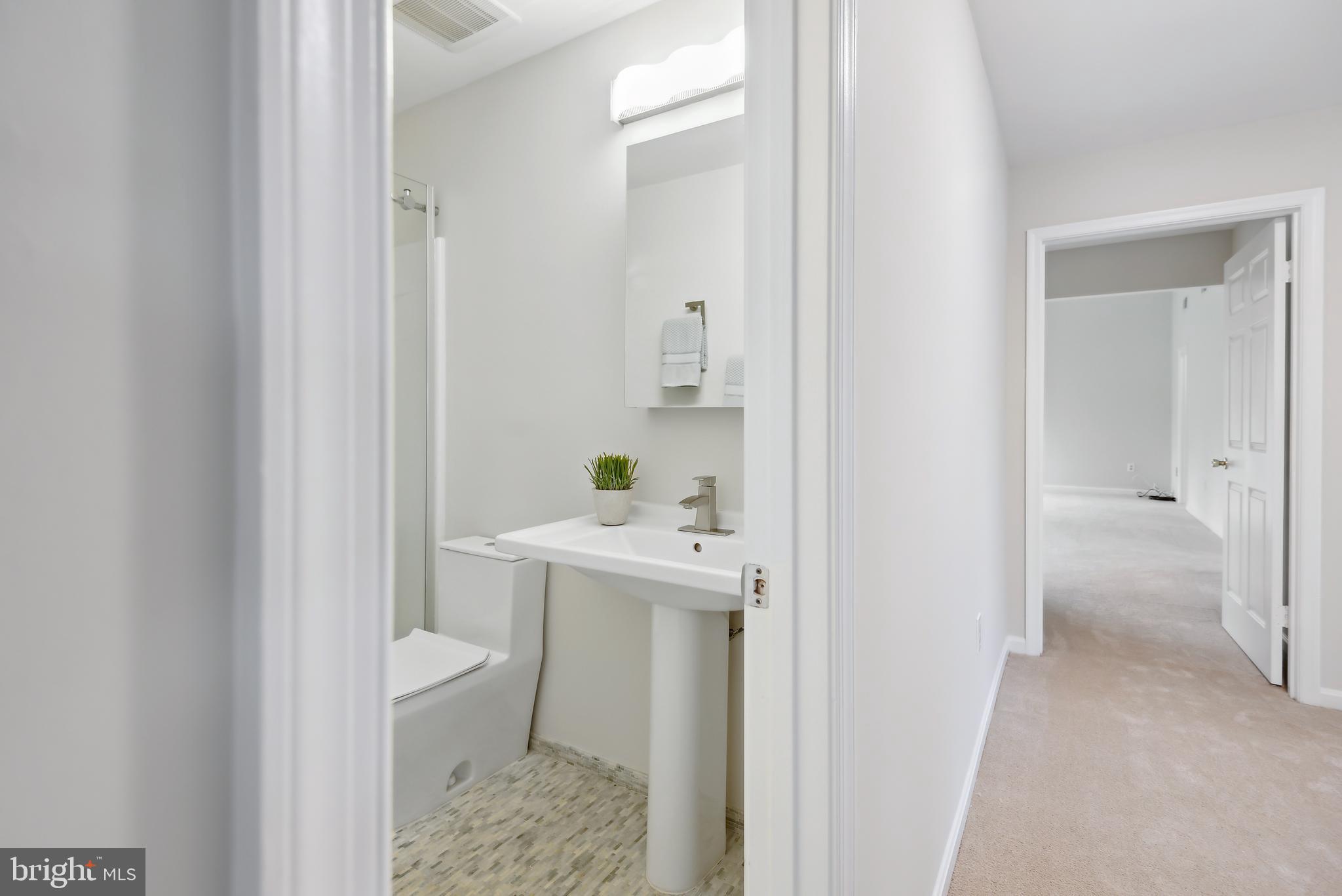 SPRING LAWN FARM - Residential