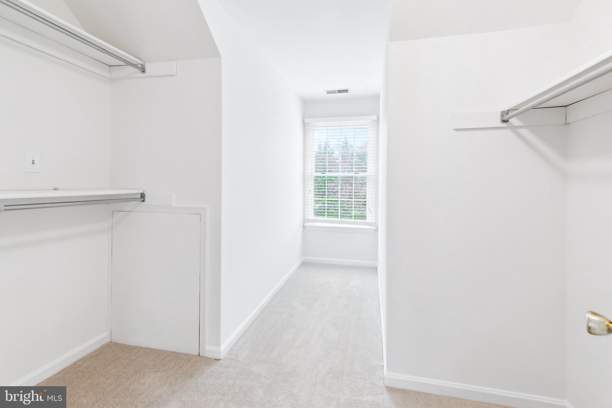 SPRING LAWN FARM - Residential