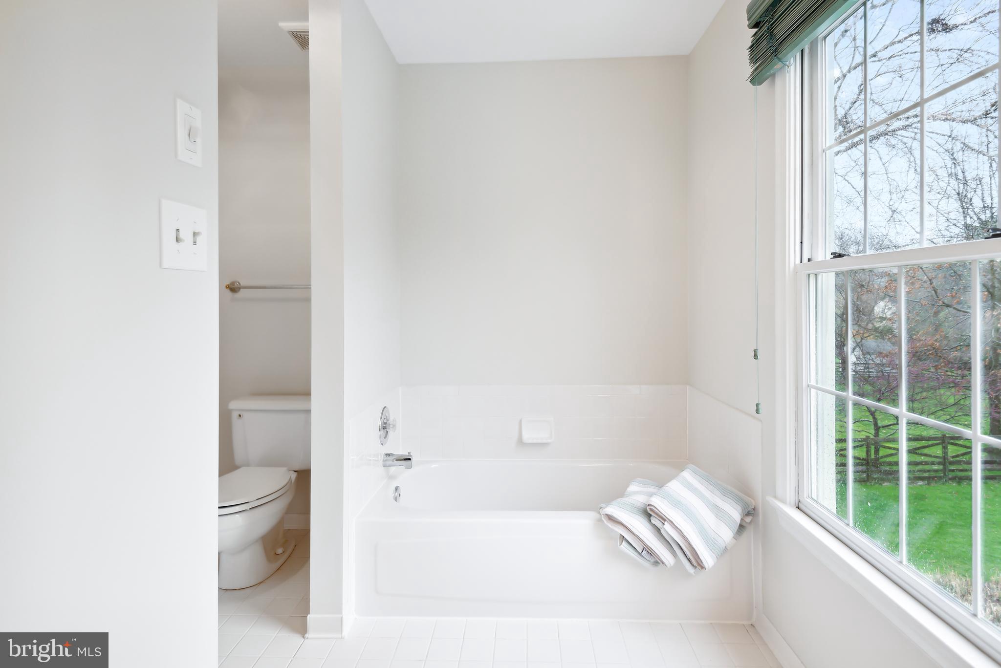 SPRING LAWN FARM - Residential