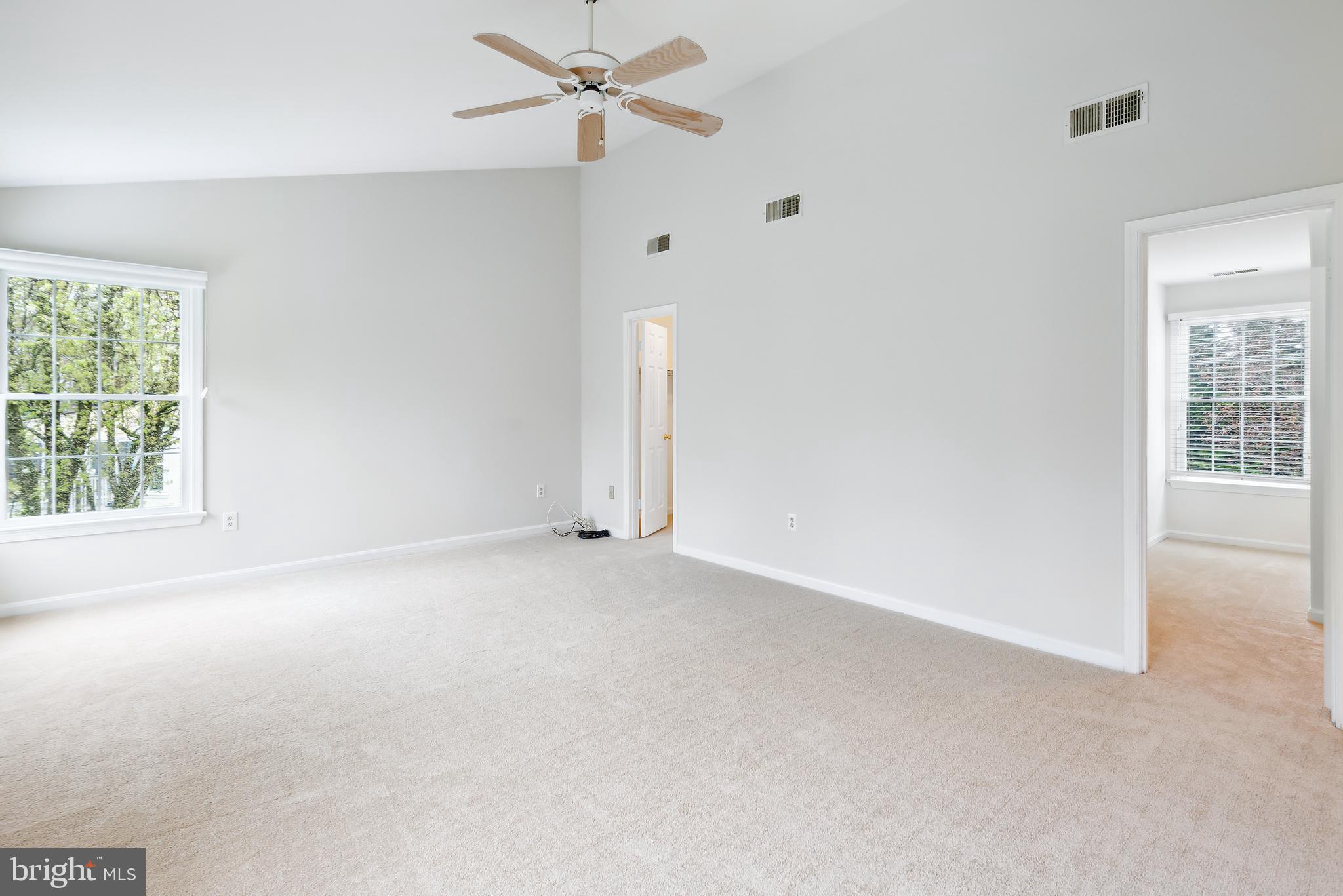 SPRING LAWN FARM - Residential