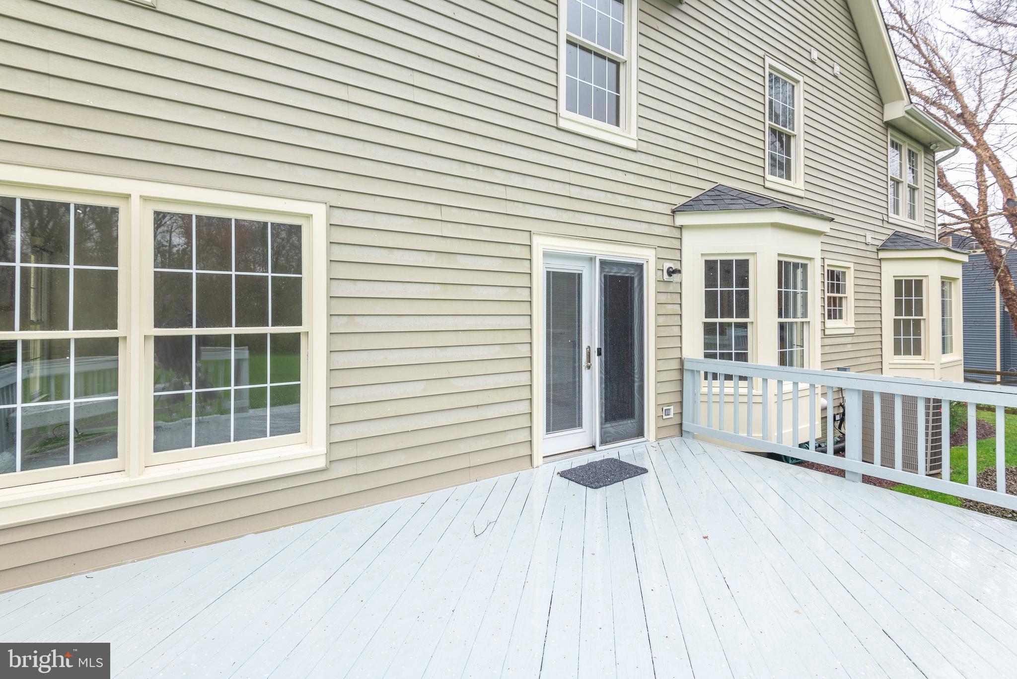 SPRING LAWN FARM - Residential