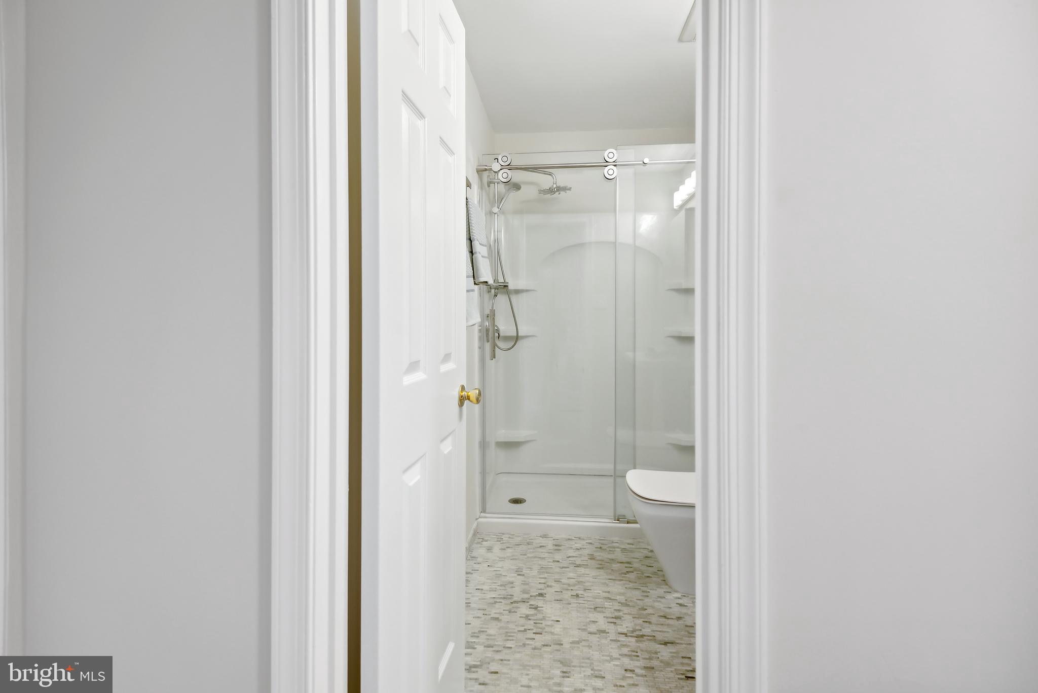 SPRING LAWN FARM - Residential