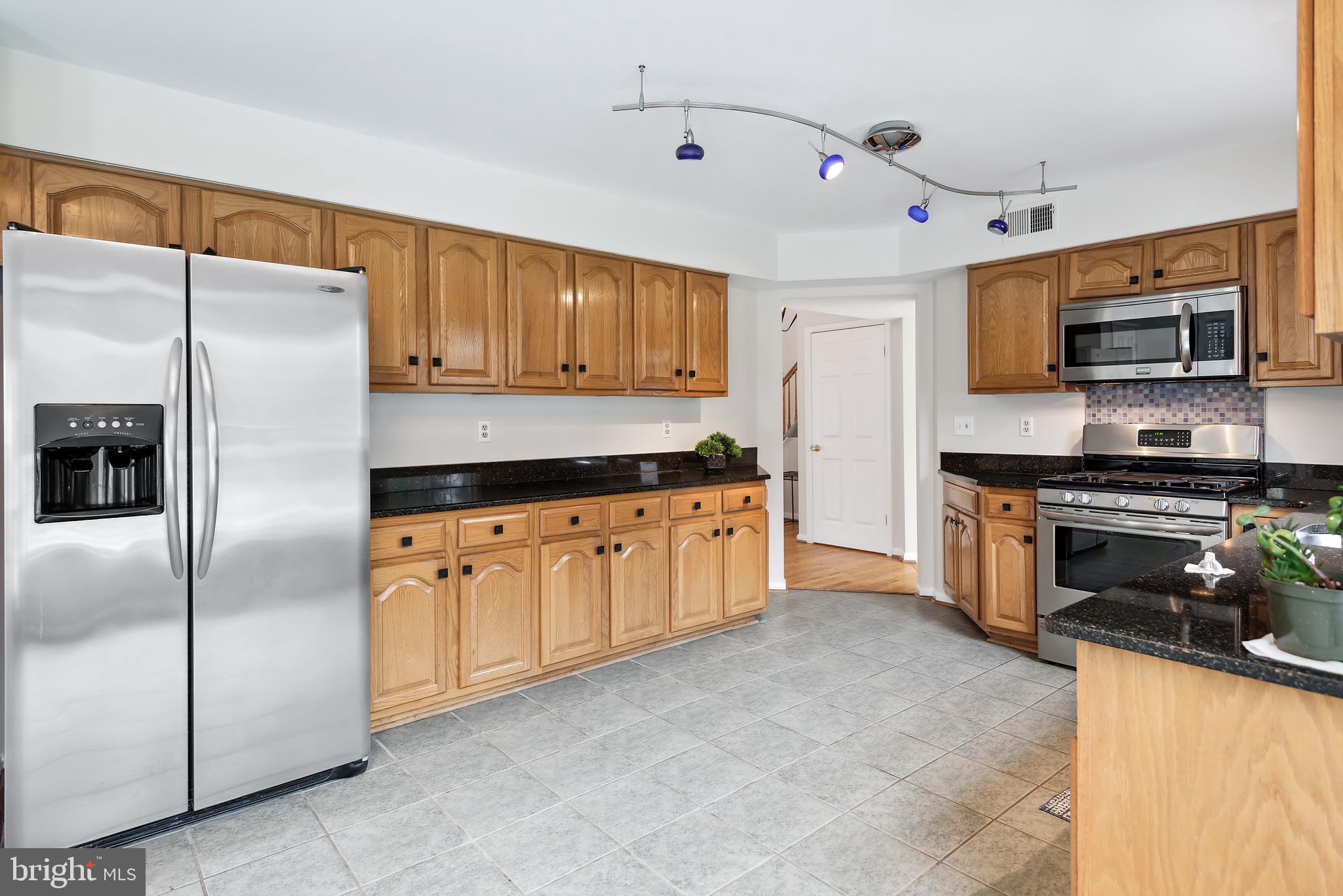 SPRING LAWN FARM - Residential