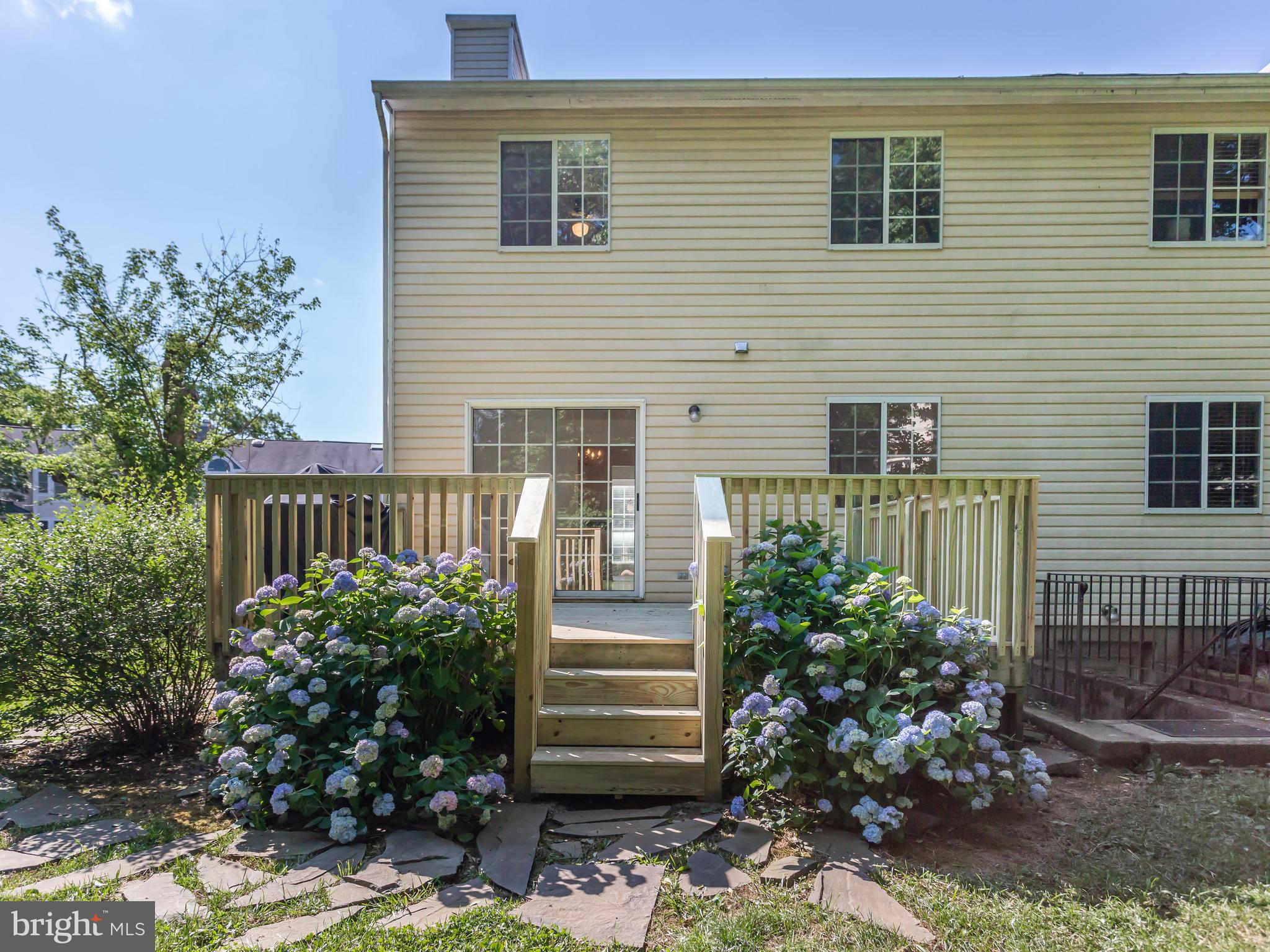 WINDMILLS OF ANNAPOLIS - Residential