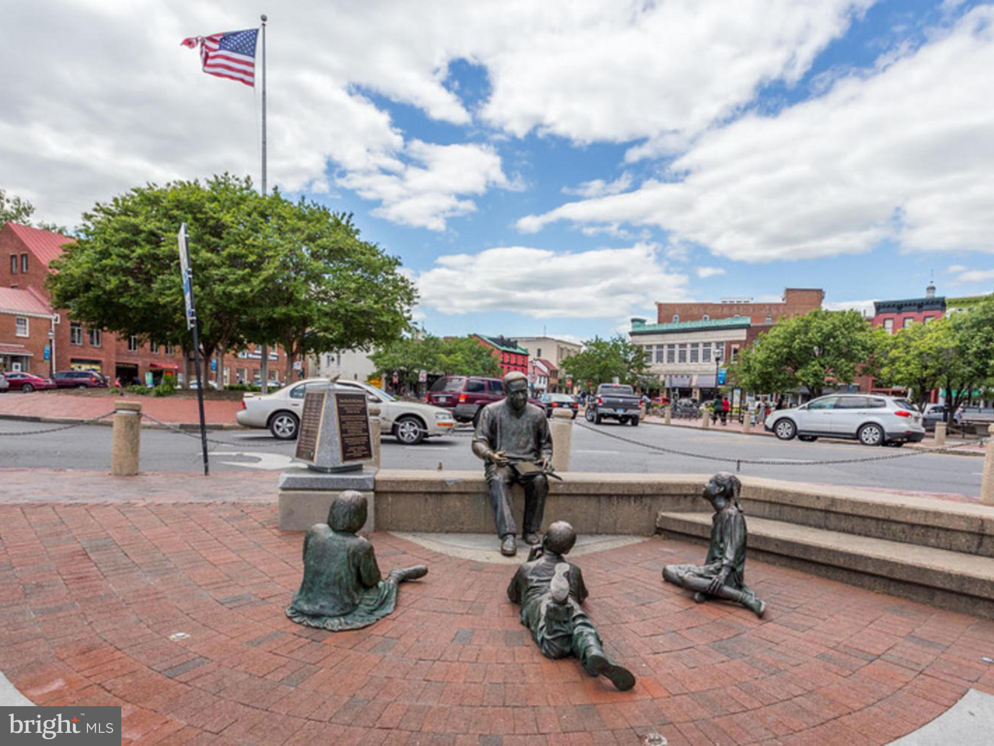 WINDMILLS OF ANNAPOLIS - Residential