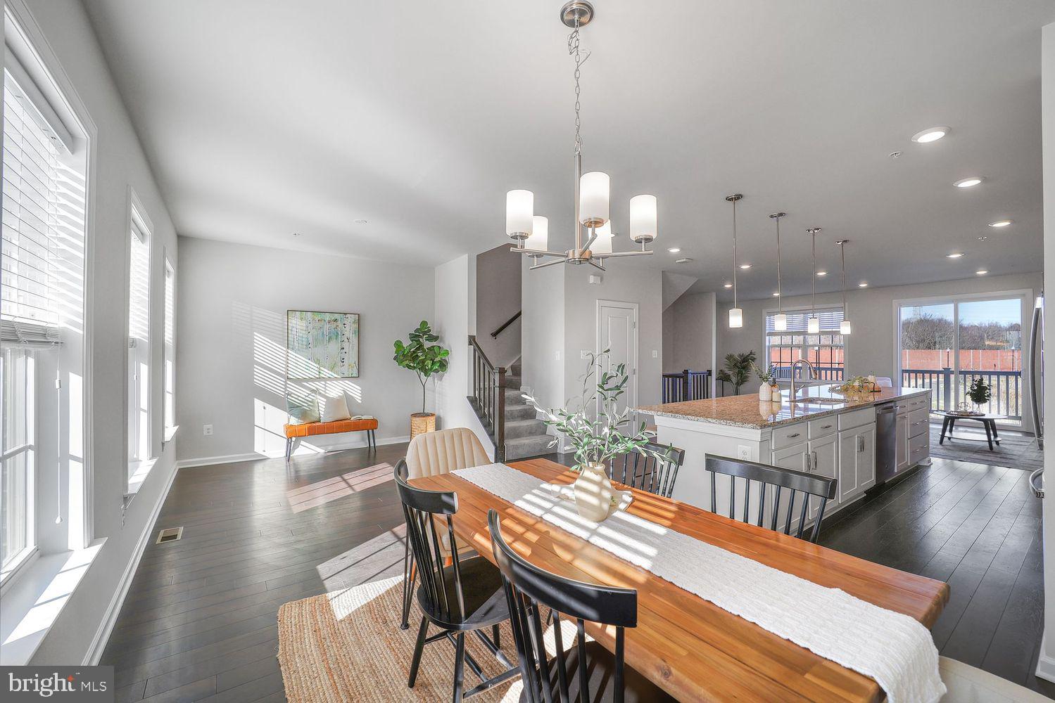 BRICK YARD STATION - Residential