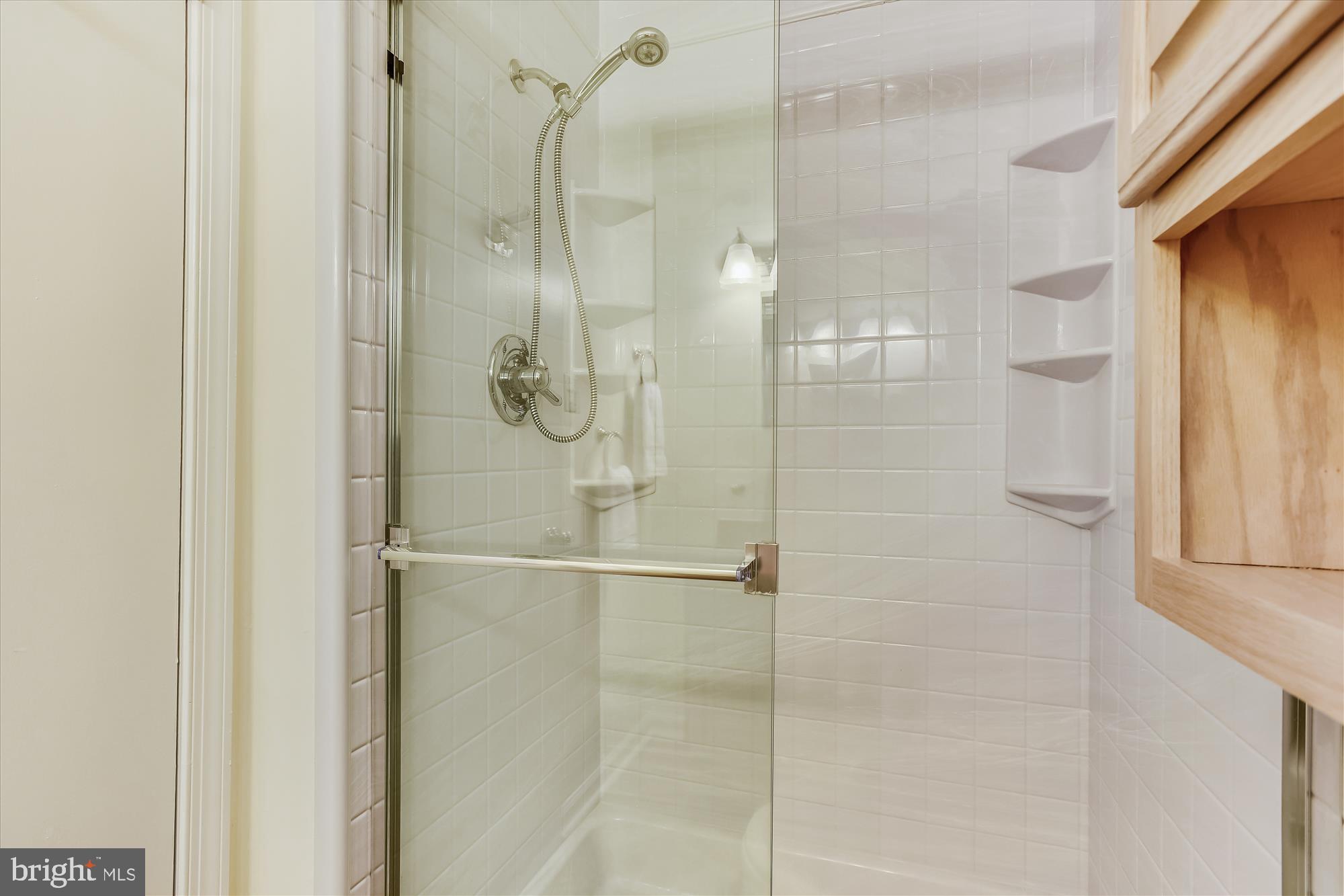 DEEPWOOD - Residential