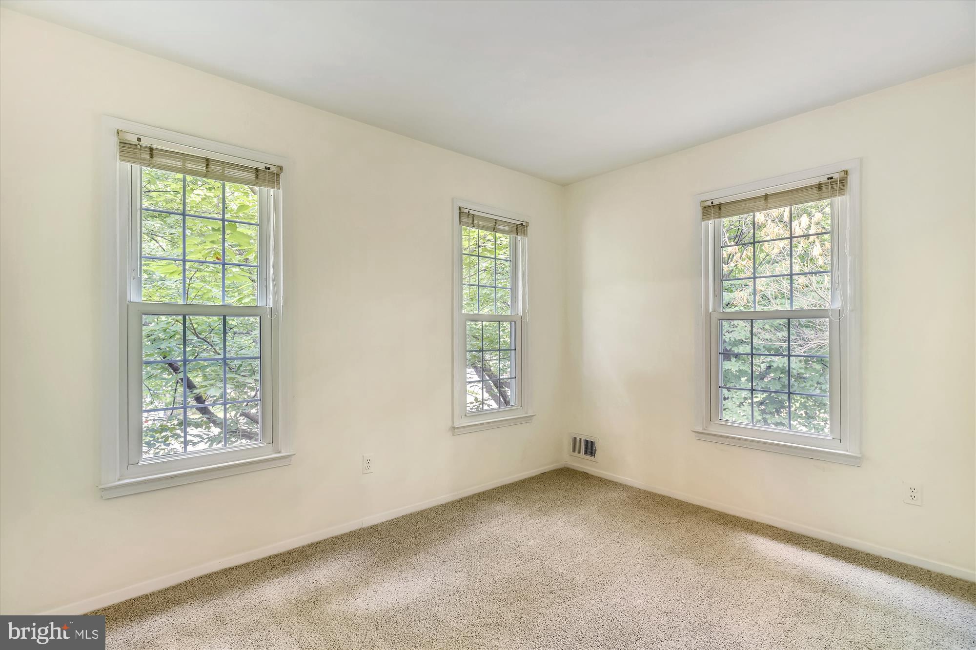 DEEPWOOD - Residential