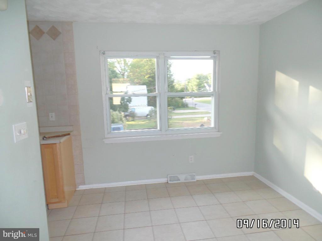 CATONSVILLE MANOR - Residential