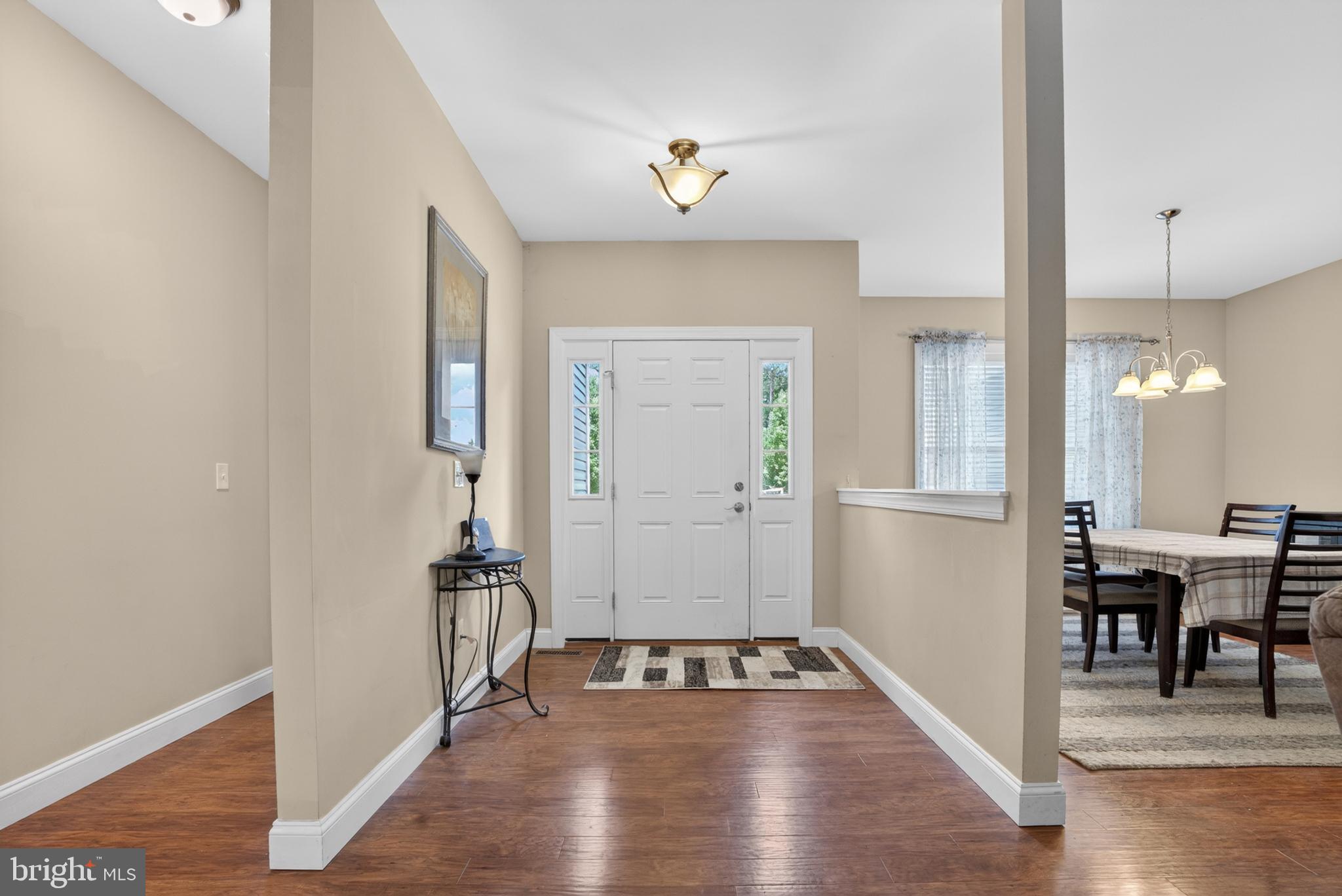 5487 FOXSHIRE DRIVE