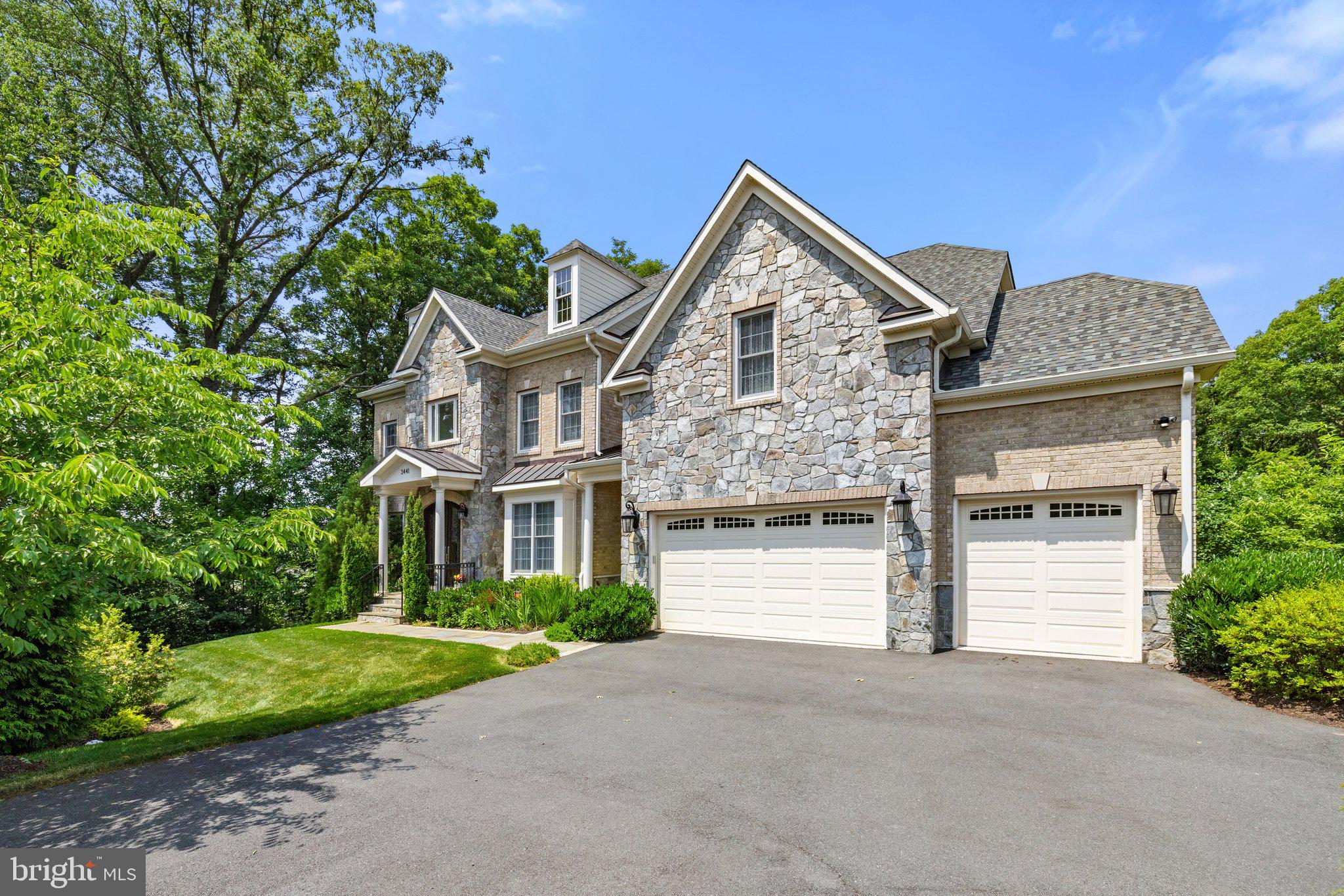 WOODBURN - Residential