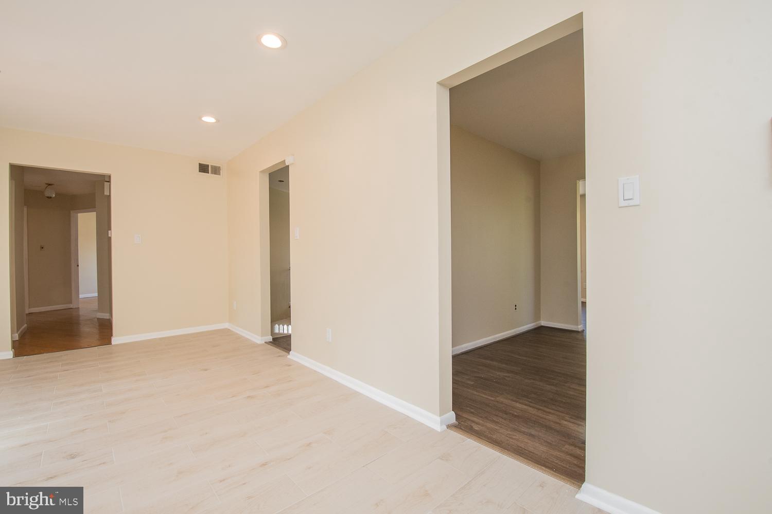 NORTH POTOMAC VISTA - Residential Lease