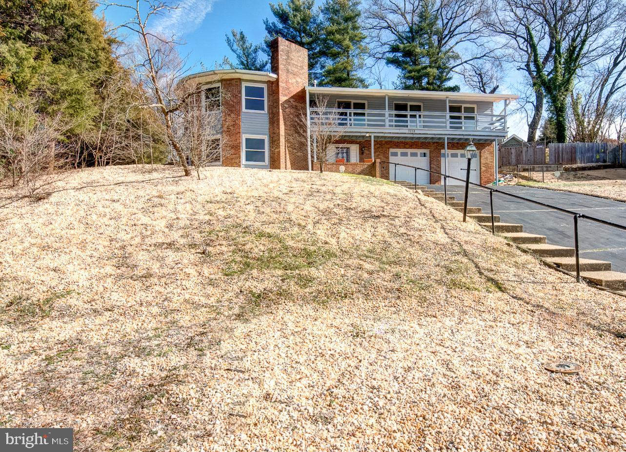 NORTH POTOMAC VISTA - Residential Lease