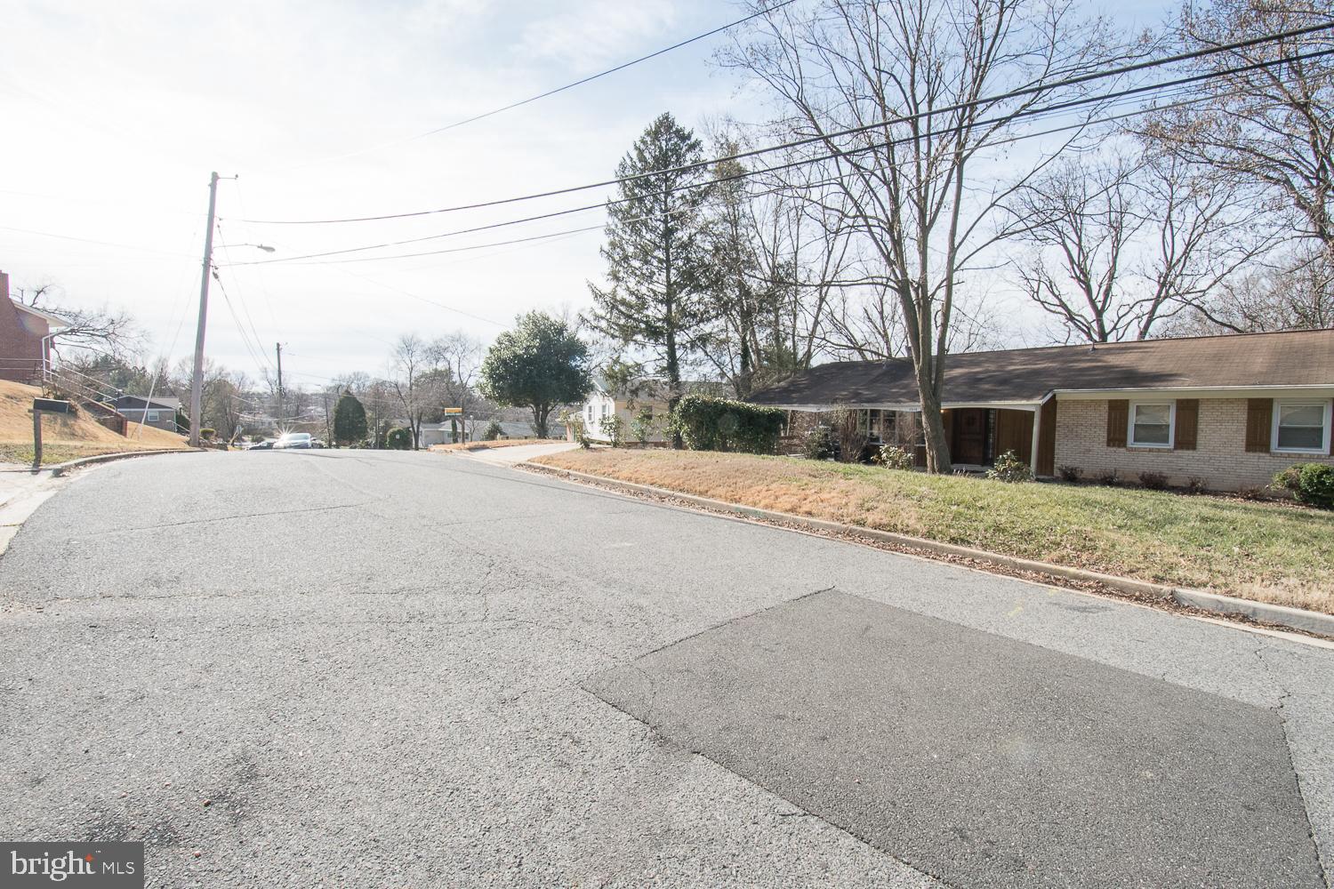 NORTH POTOMAC VISTA - Residential Lease