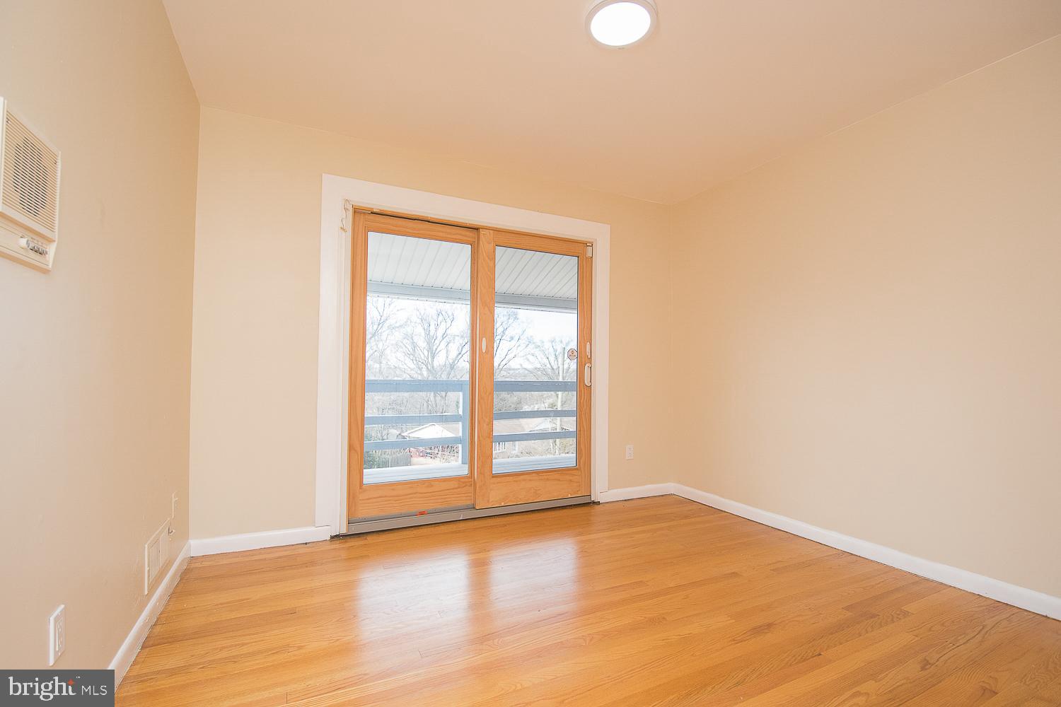 NORTH POTOMAC VISTA - Residential Lease