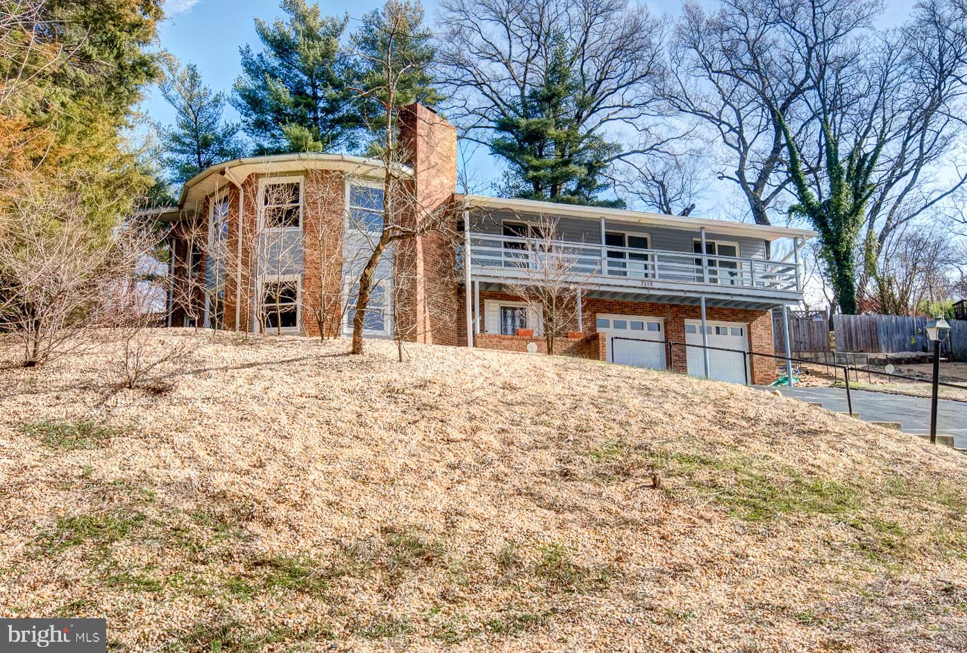 NORTH POTOMAC VISTA - Residential Lease