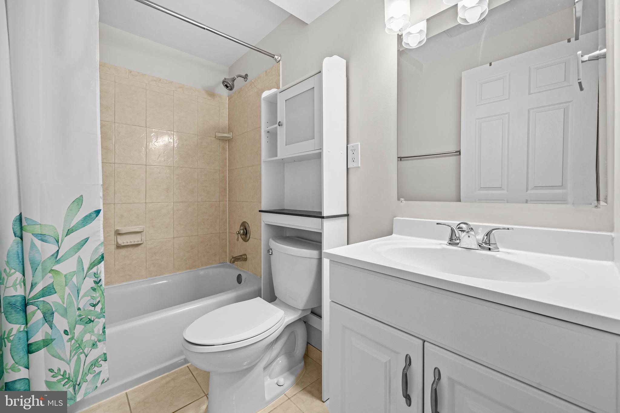 POTOMAC FAIRWAYS - Residential