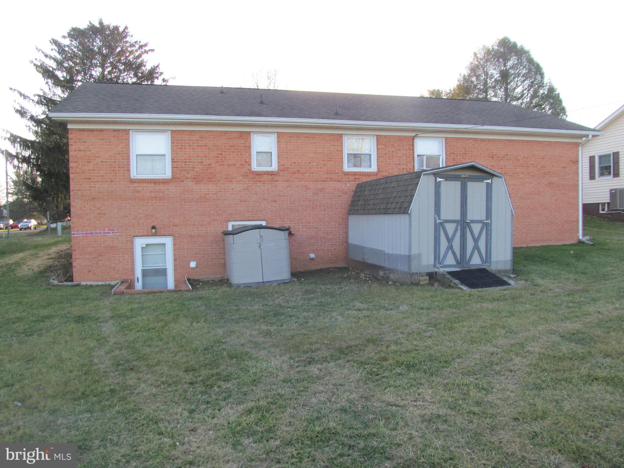 AVONDALE ACRES - Residential