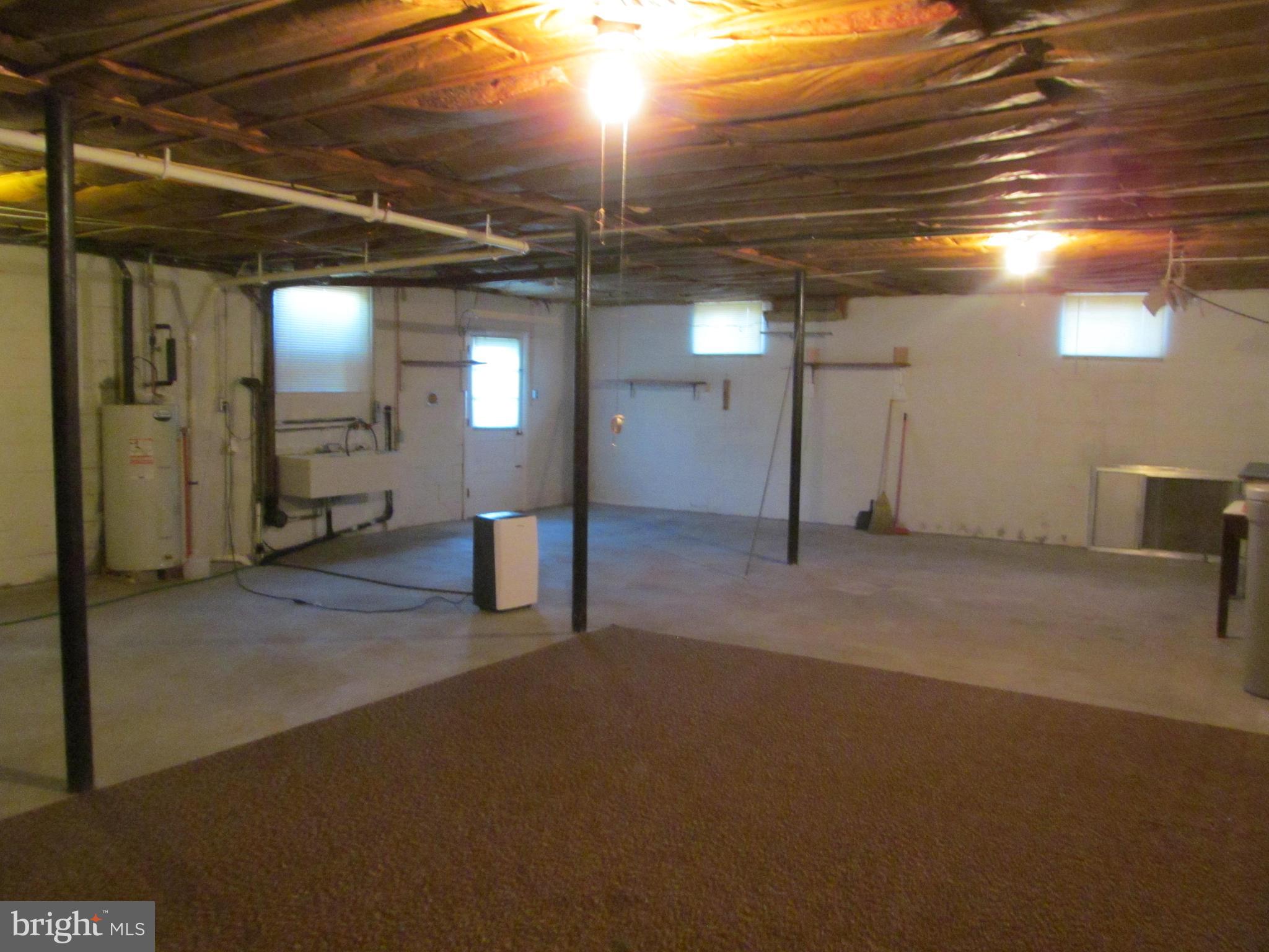 AVONDALE ACRES - Residential