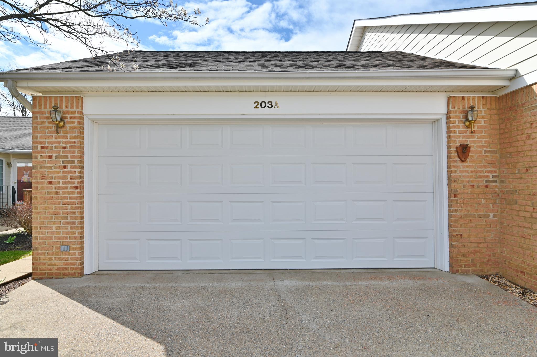 SOUTHRIDGE VILLAS - Residential