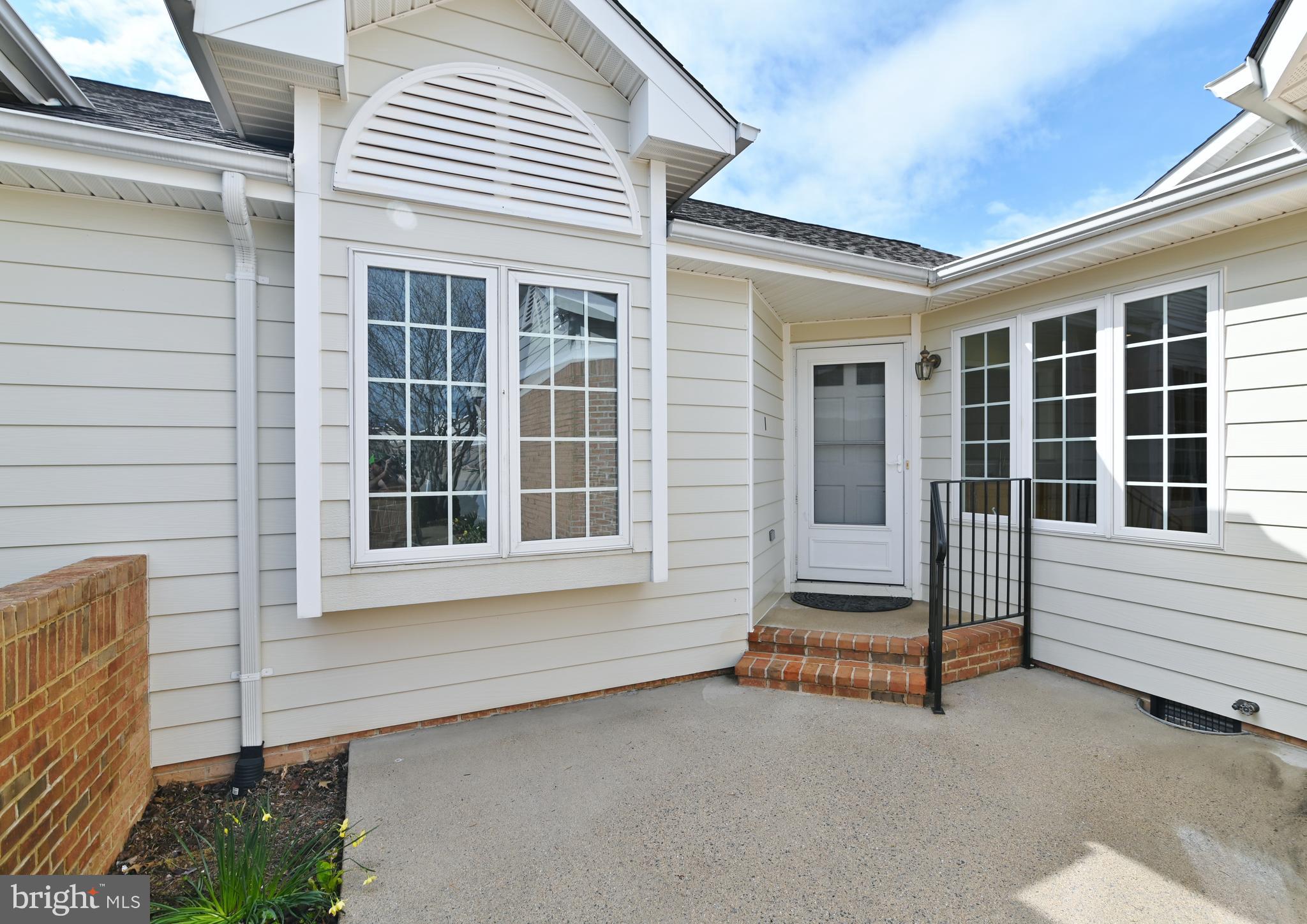 SOUTHRIDGE VILLAS - Residential