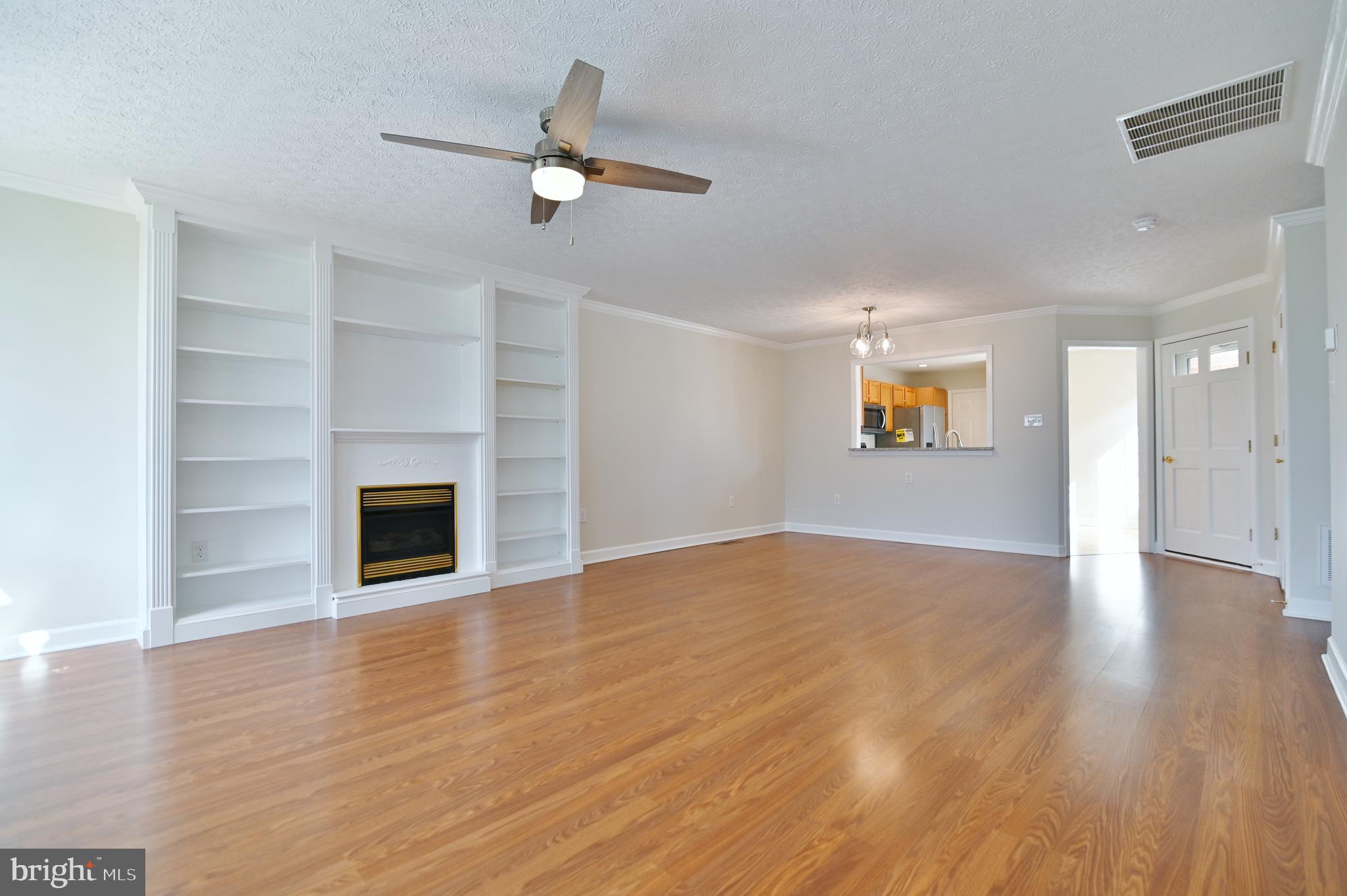 SOUTHRIDGE VILLAS - Residential