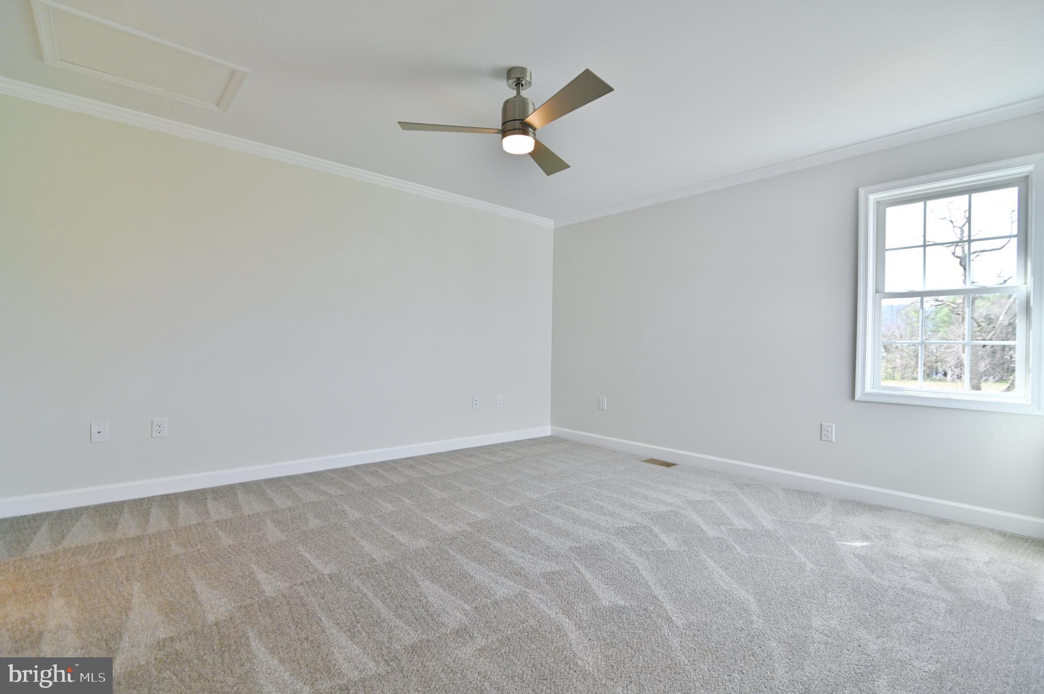 SOUTHRIDGE VILLAS - Residential