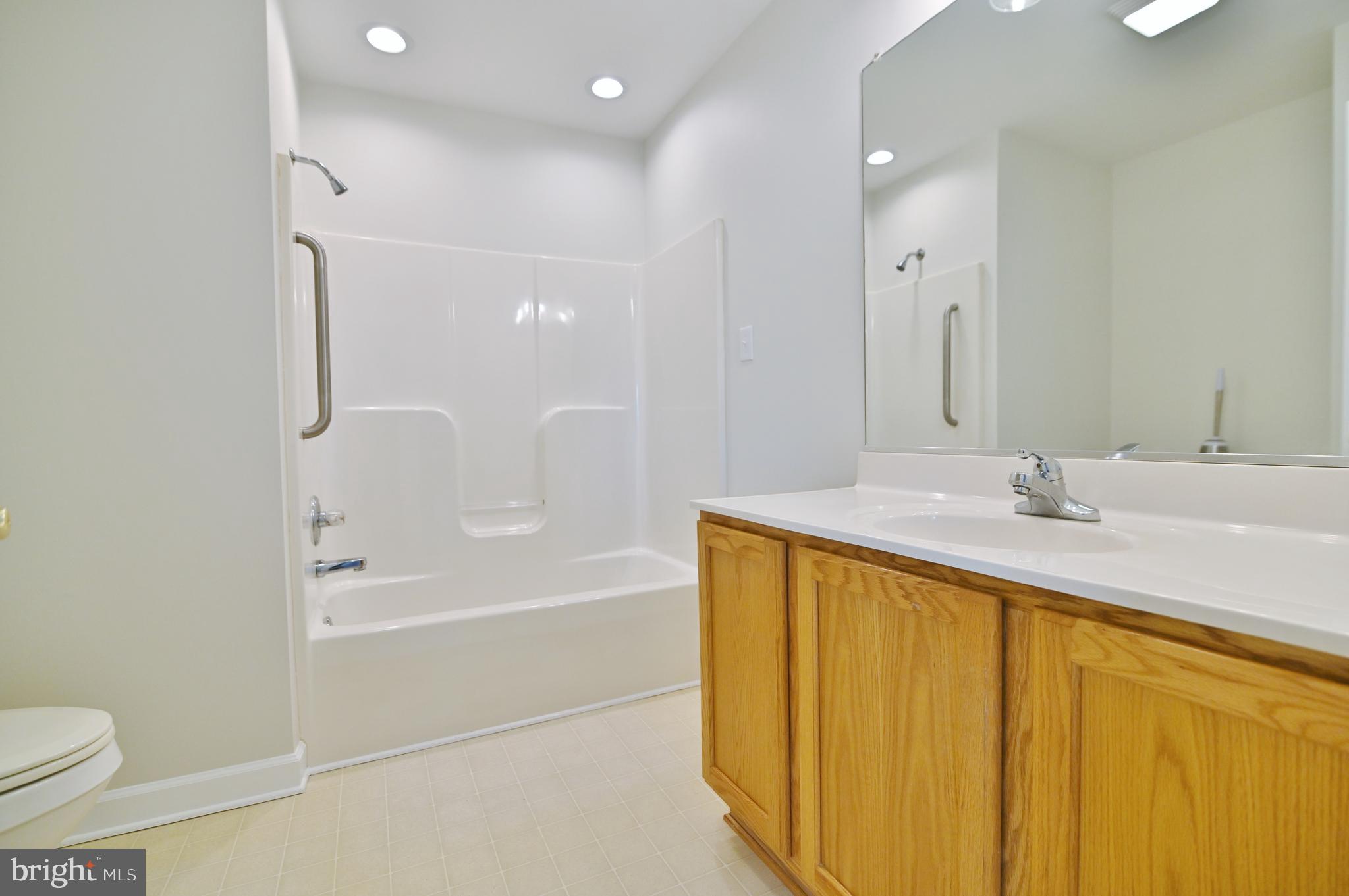 SOUTHRIDGE VILLAS - Residential