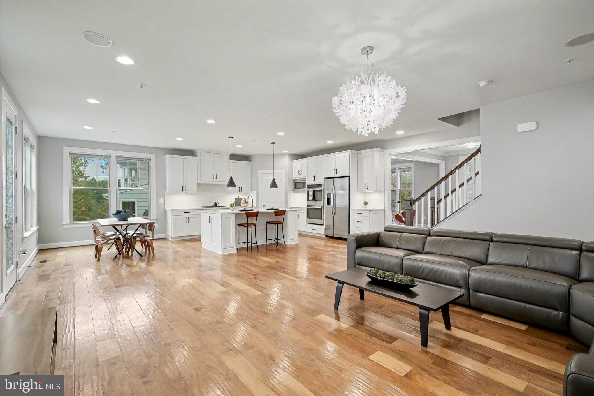 POTOMAC SHORES - Residential