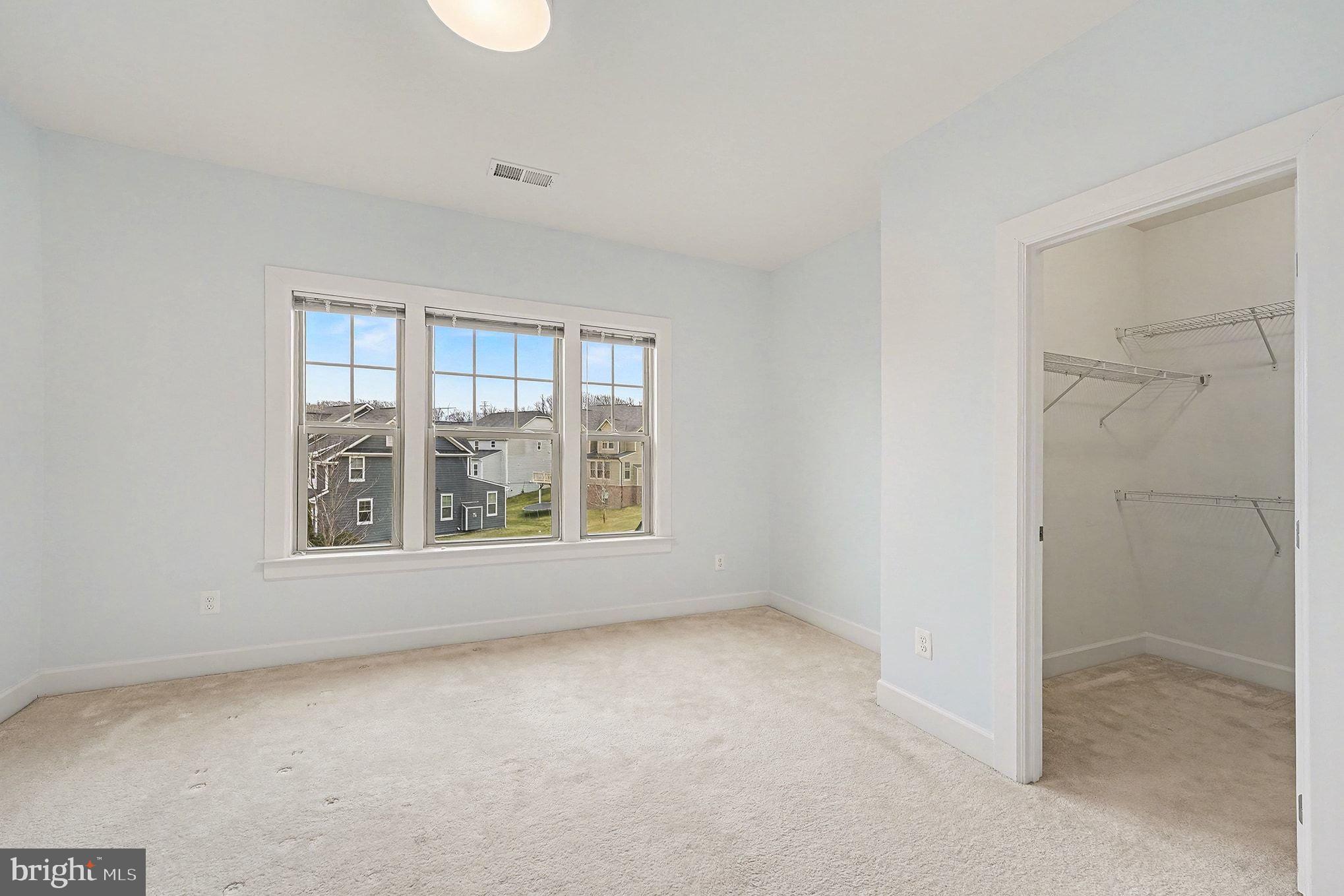 POTOMAC SHORES - Residential