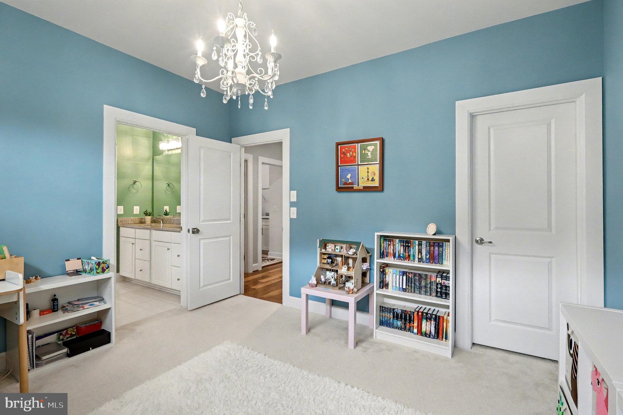 POTOMAC SHORES - Residential