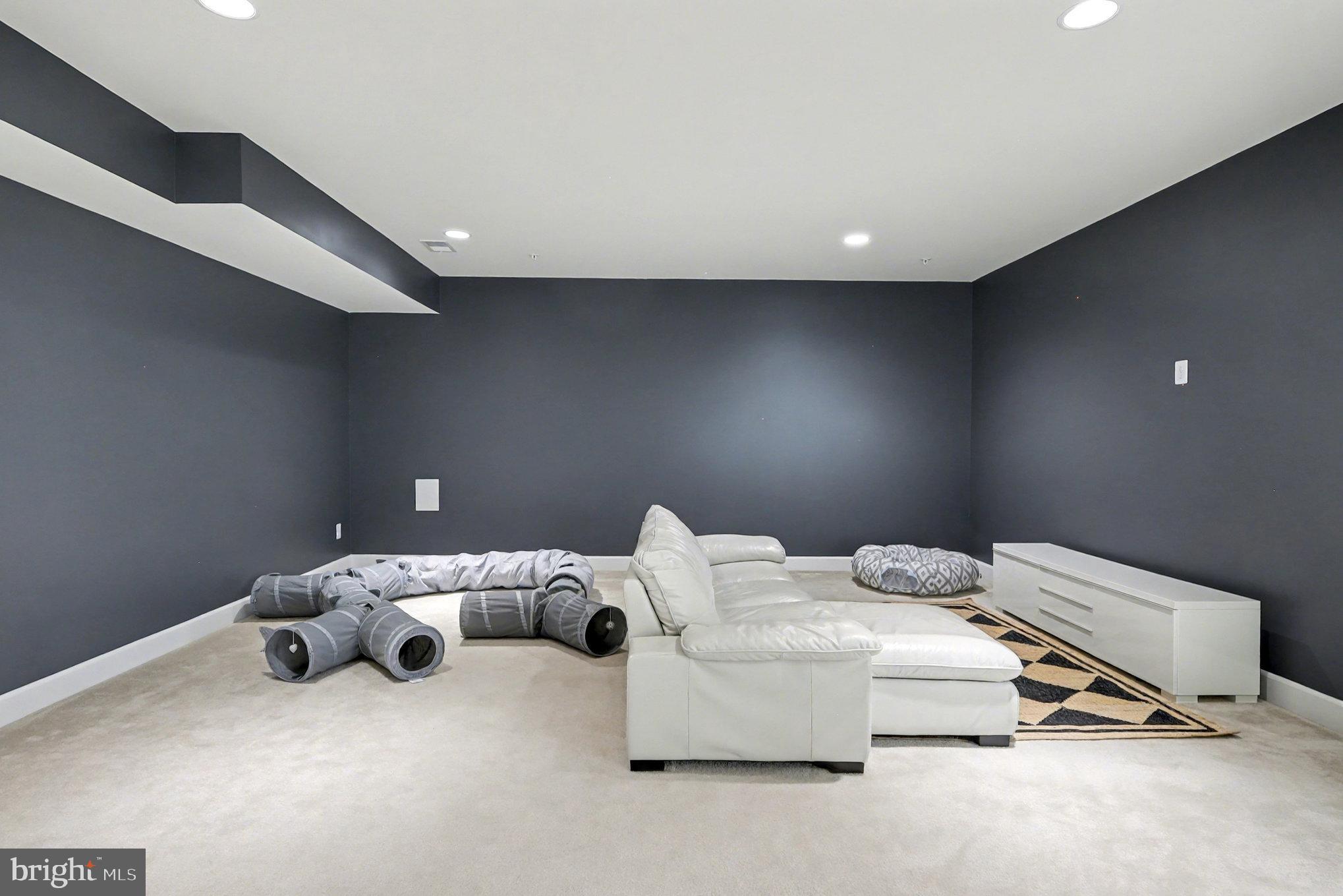 POTOMAC SHORES - Residential