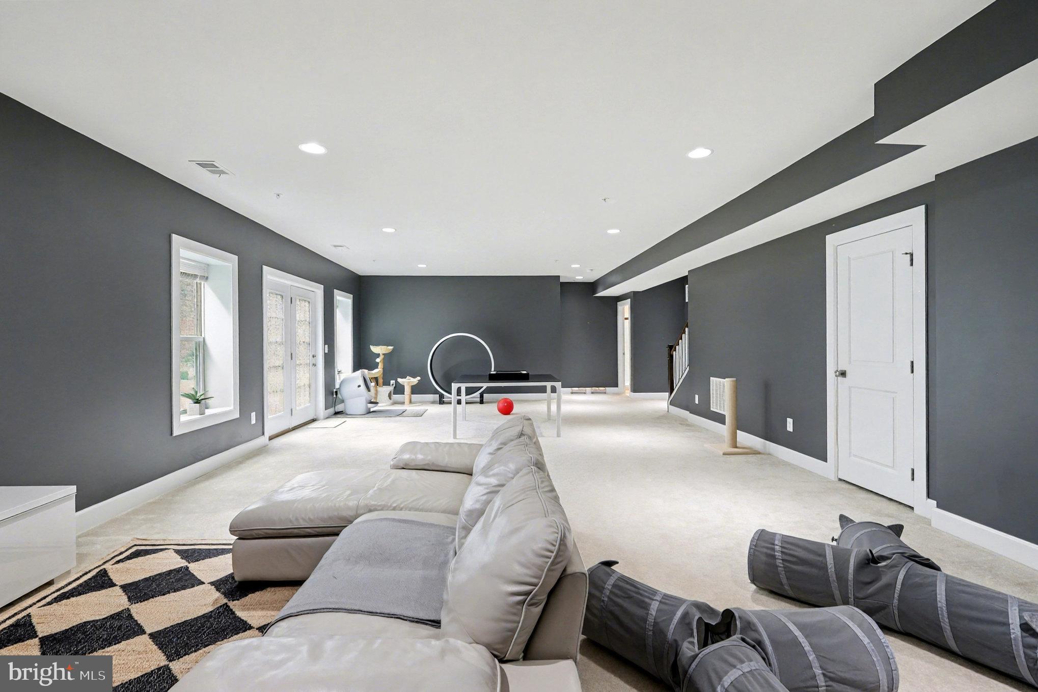 POTOMAC SHORES - Residential