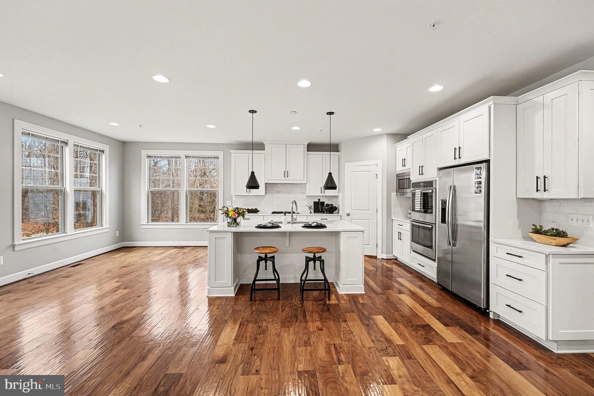 POTOMAC SHORES - Residential