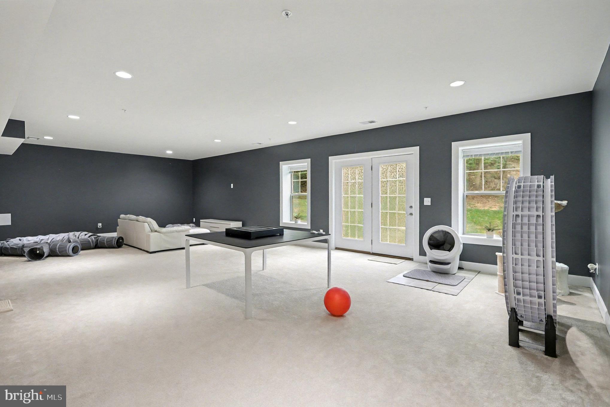 POTOMAC SHORES - Residential