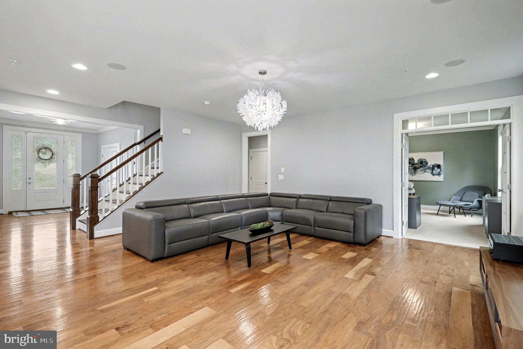 POTOMAC SHORES - Residential