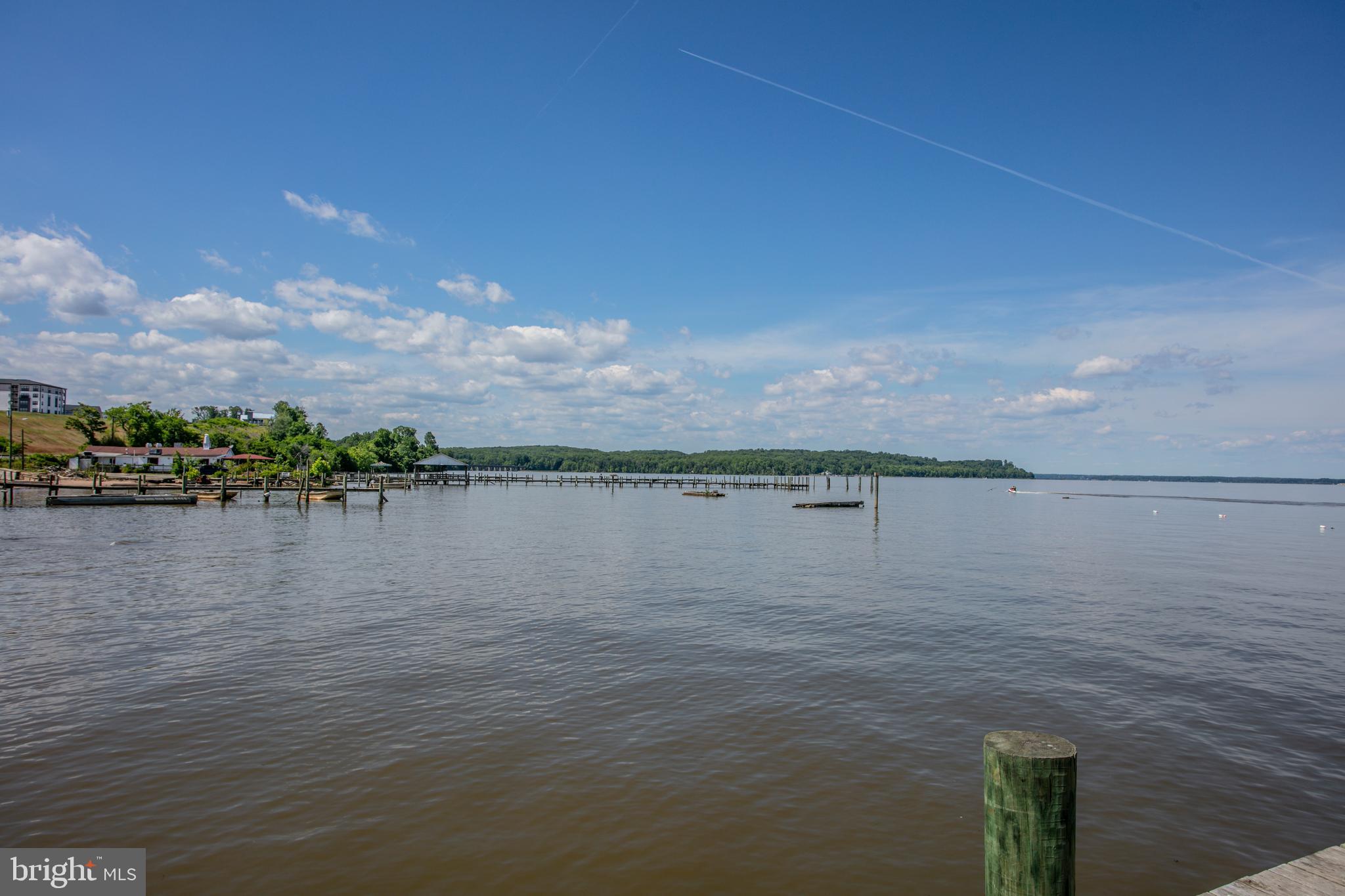 POTOMAC SHORES - Residential