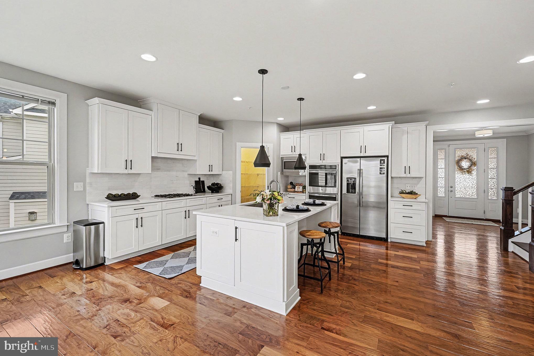 POTOMAC SHORES - Residential